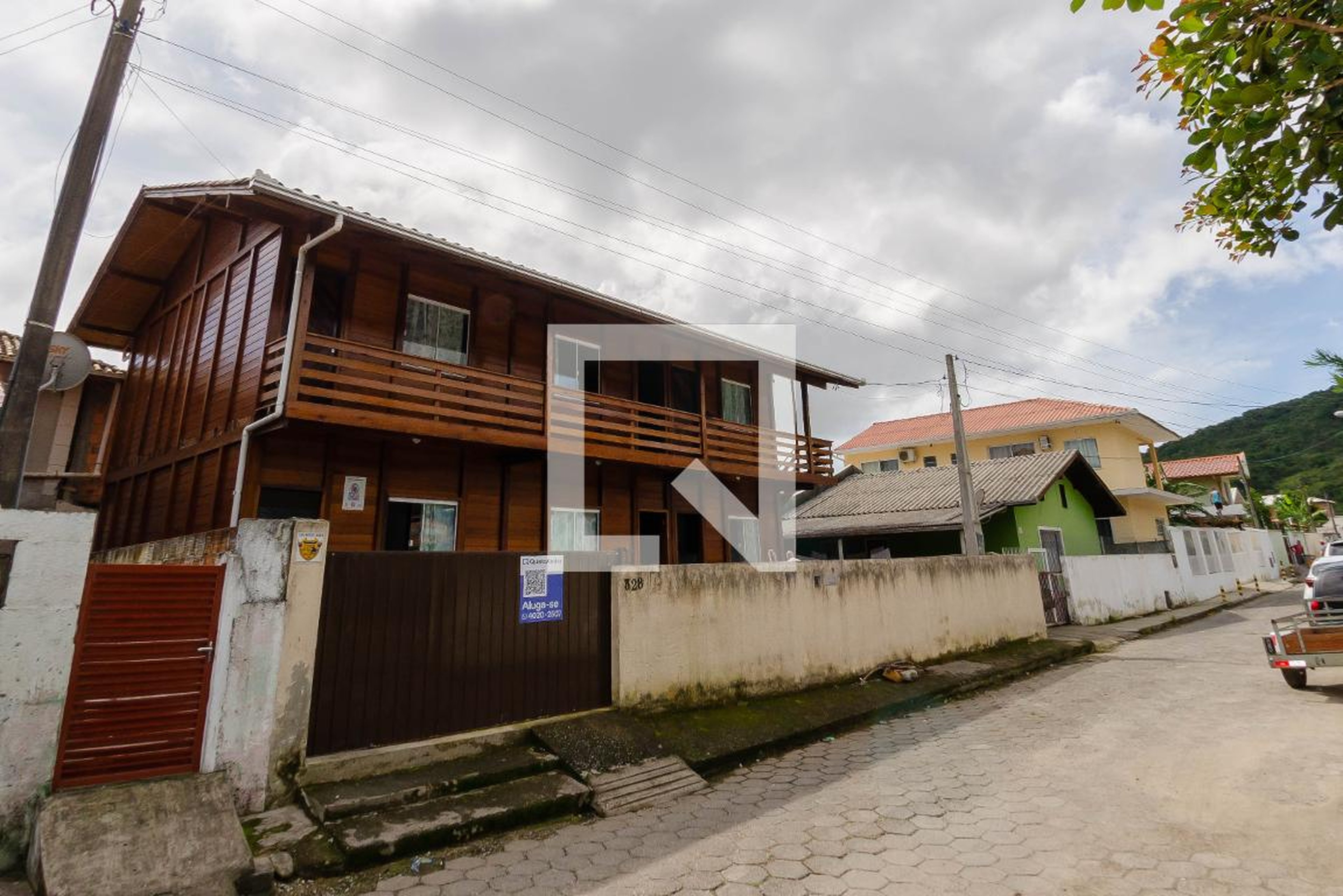 Fachada Condomínio em Servidão Aldo Laureano da Costa, 328