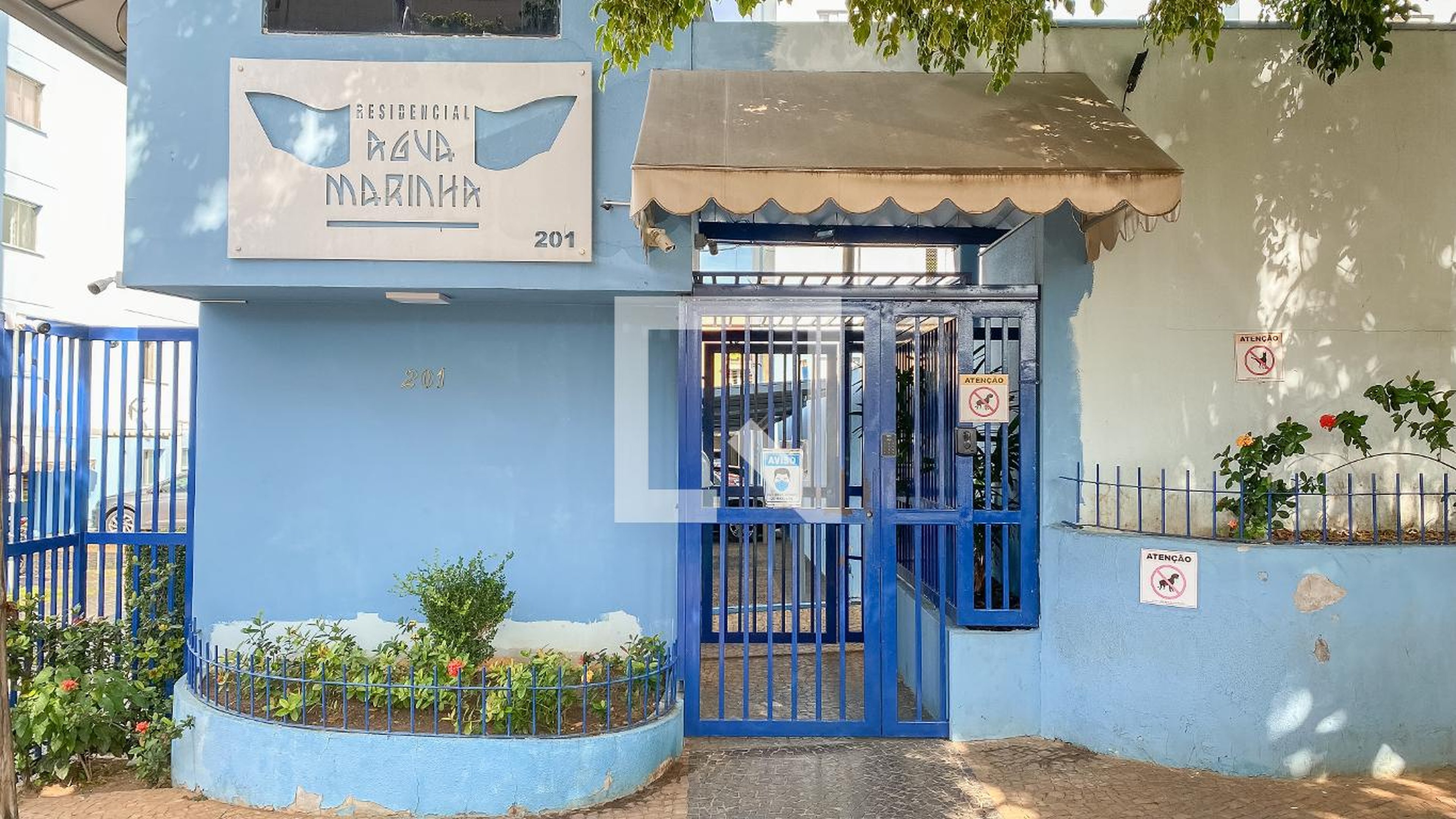 Fachada Condomínio em Rua Antônio Rodrigues Moreira Neto, 150