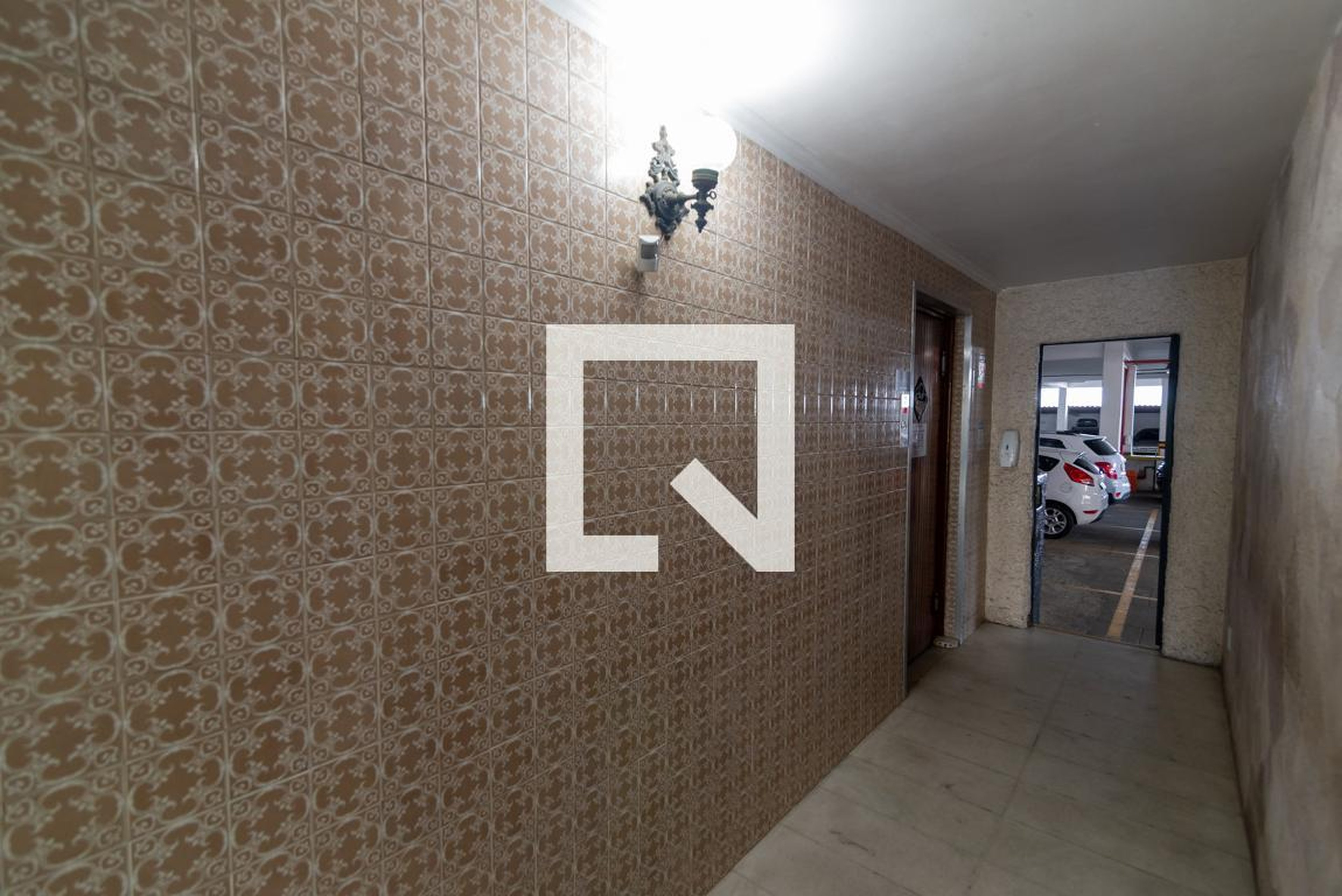 Hall - null