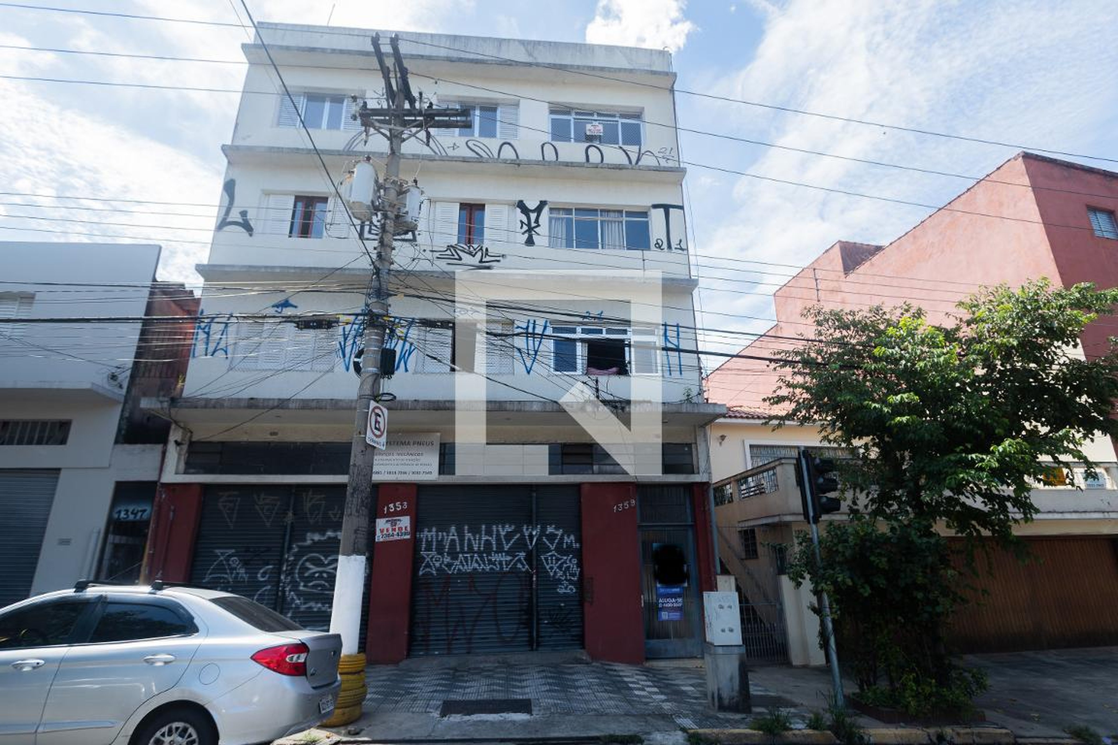 Fachada Condomínio em Rua Aurélia, 1359