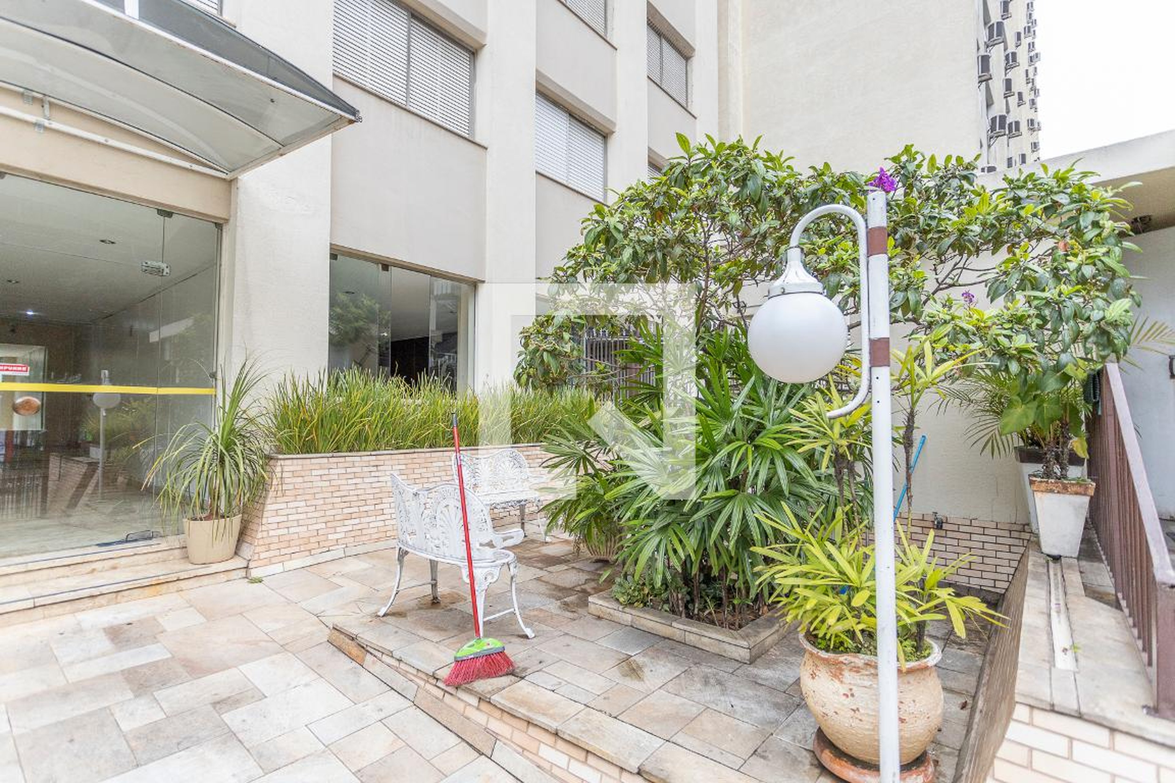 Área Comum - Córsega