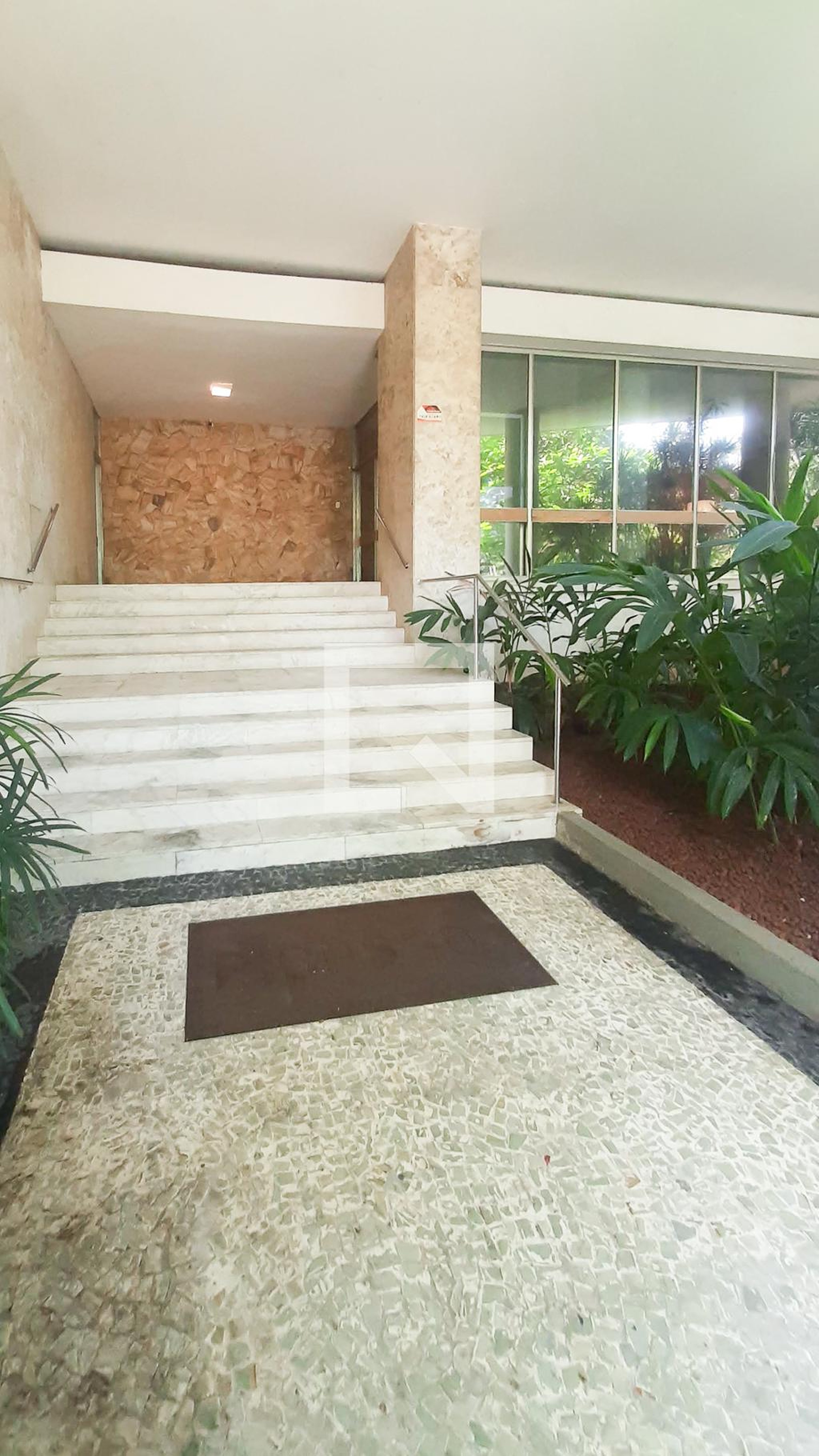 Entrada - Edifício Cezanne