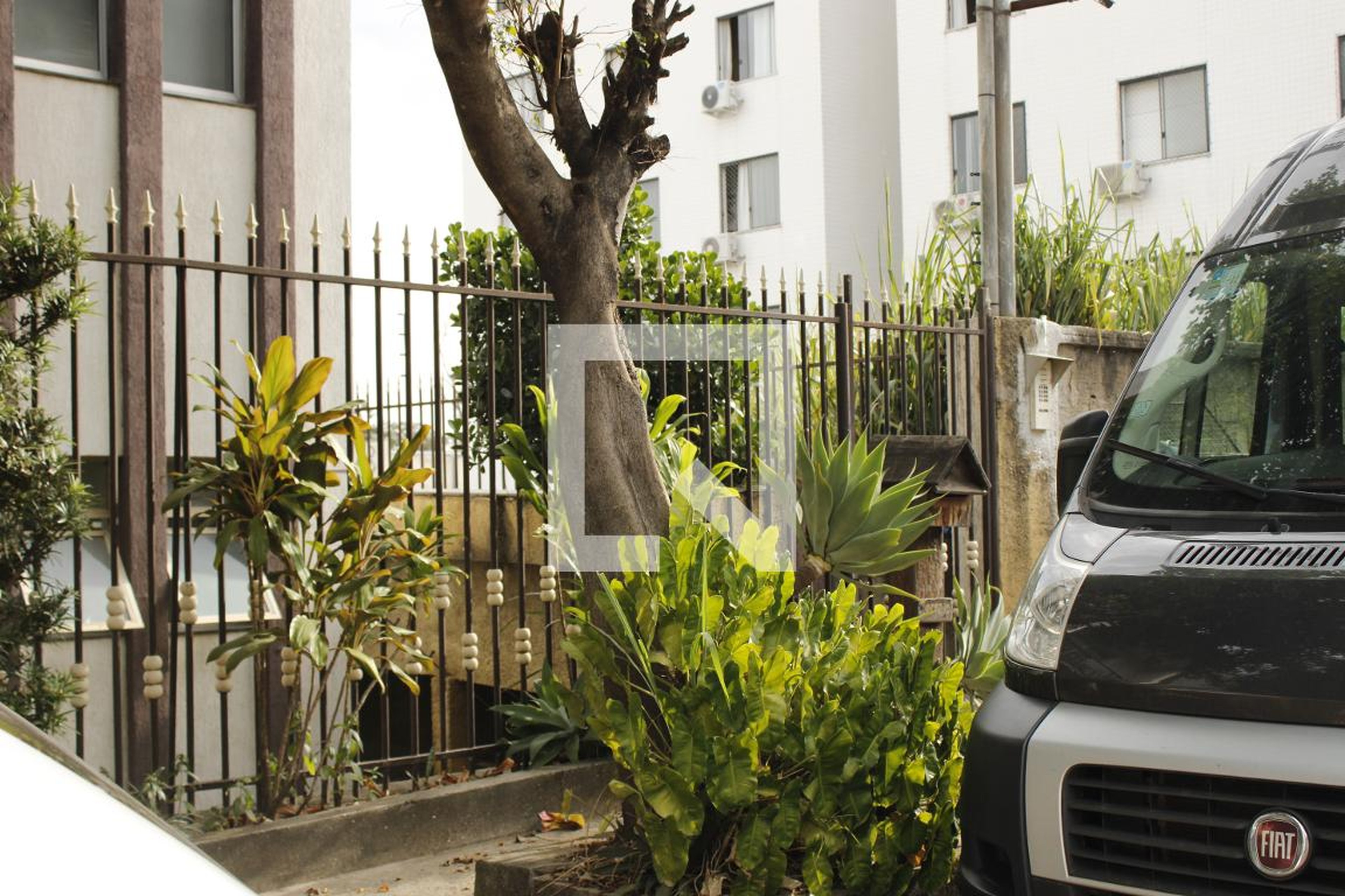 Fachada do Prédio Condomínio em Rua Cândido Cardoso Miranda, 91