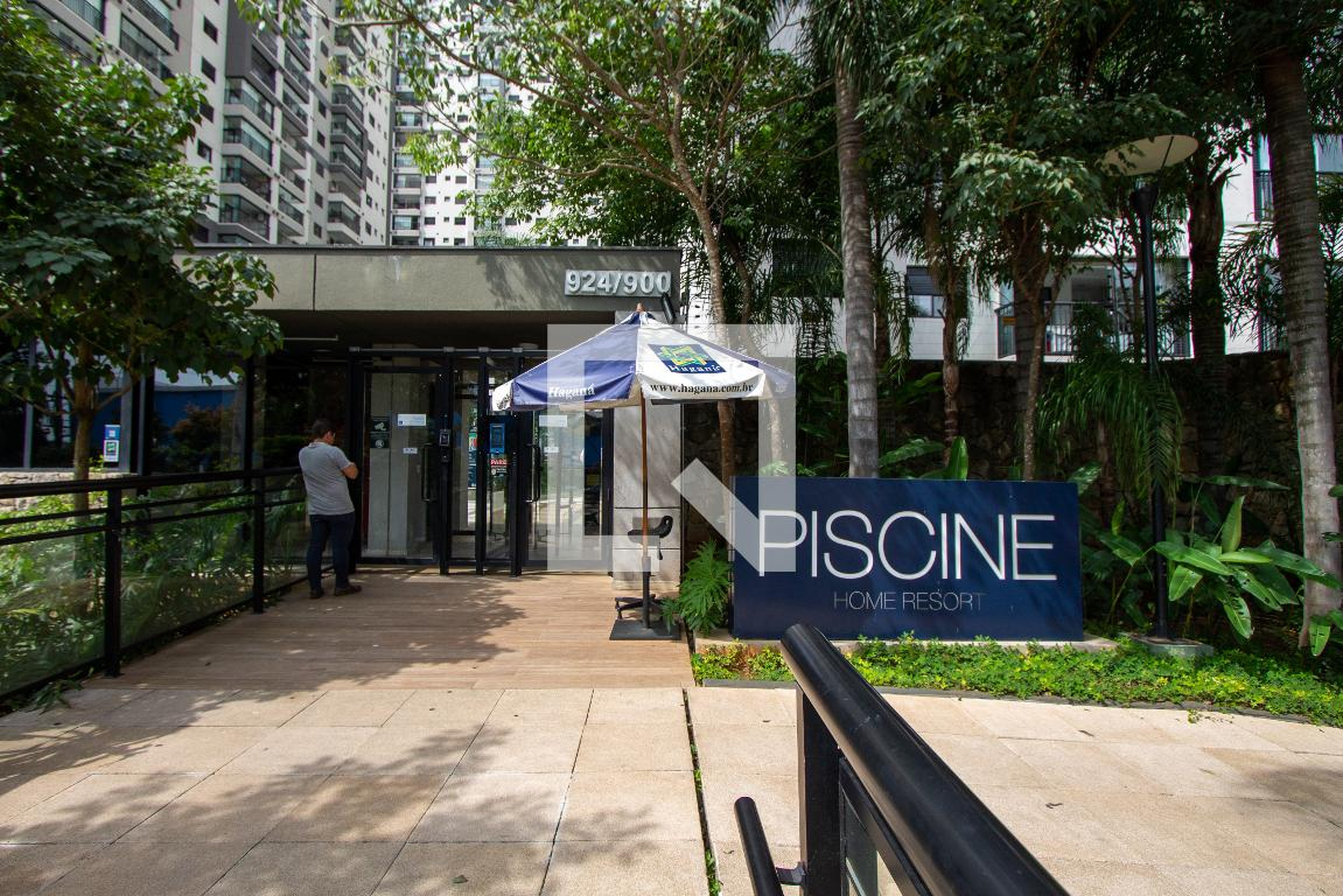 Fachada do Condomínio Condomínio Piscine Home Resort