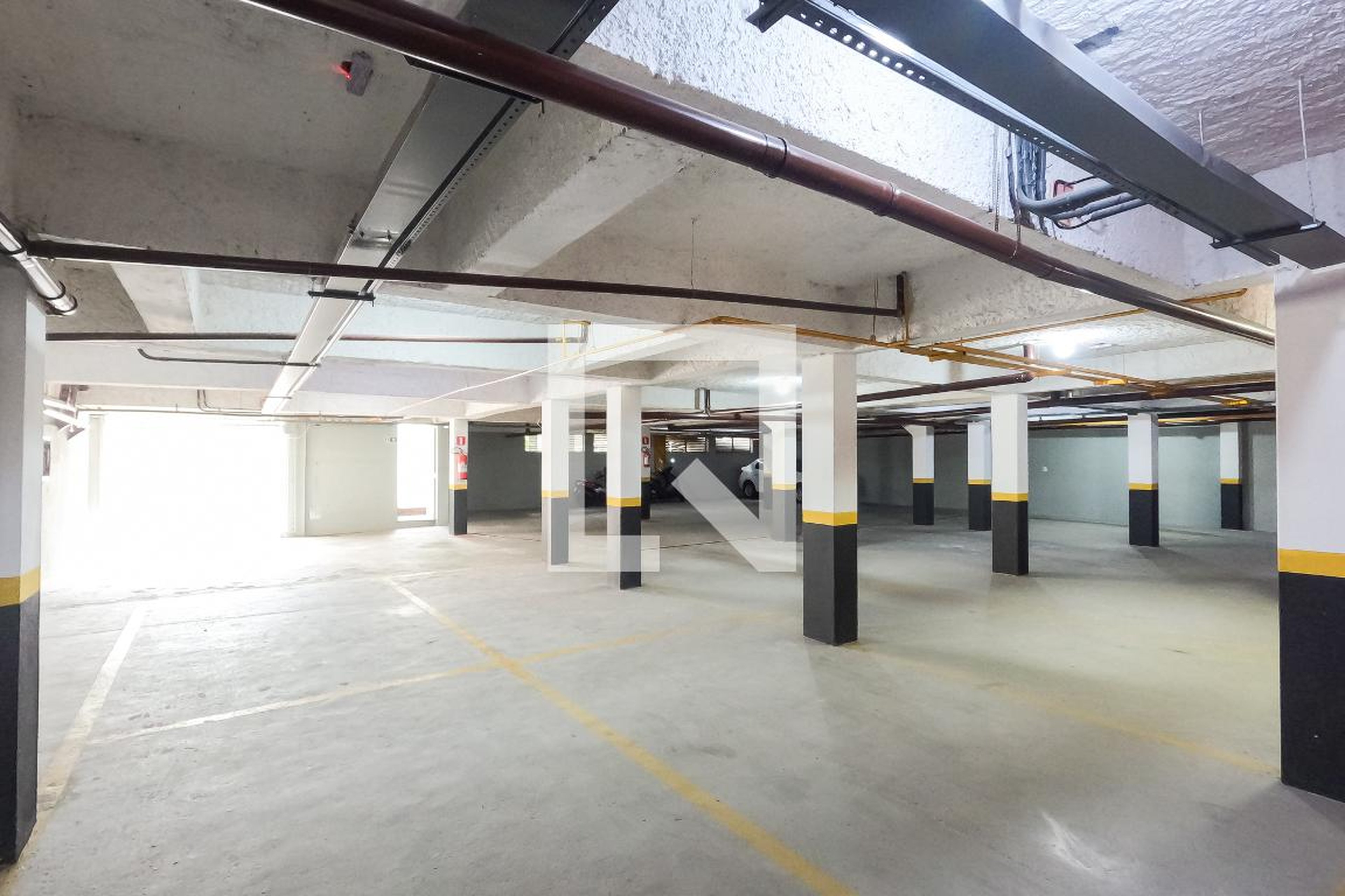 Estacionamento - Ameixeiras