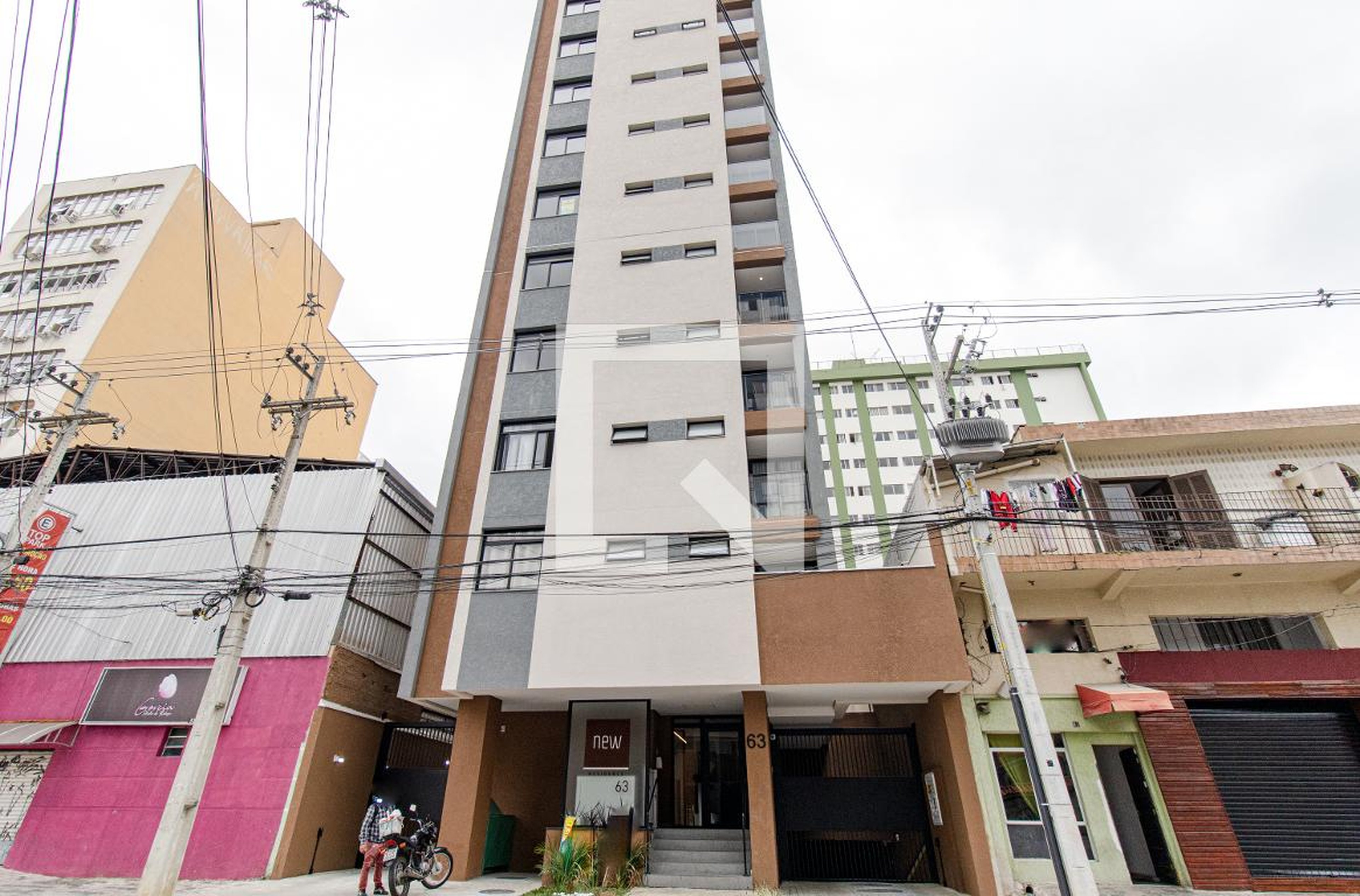 Fachada do Condomínio Condomínio em Rua Comendador Macedo, 63