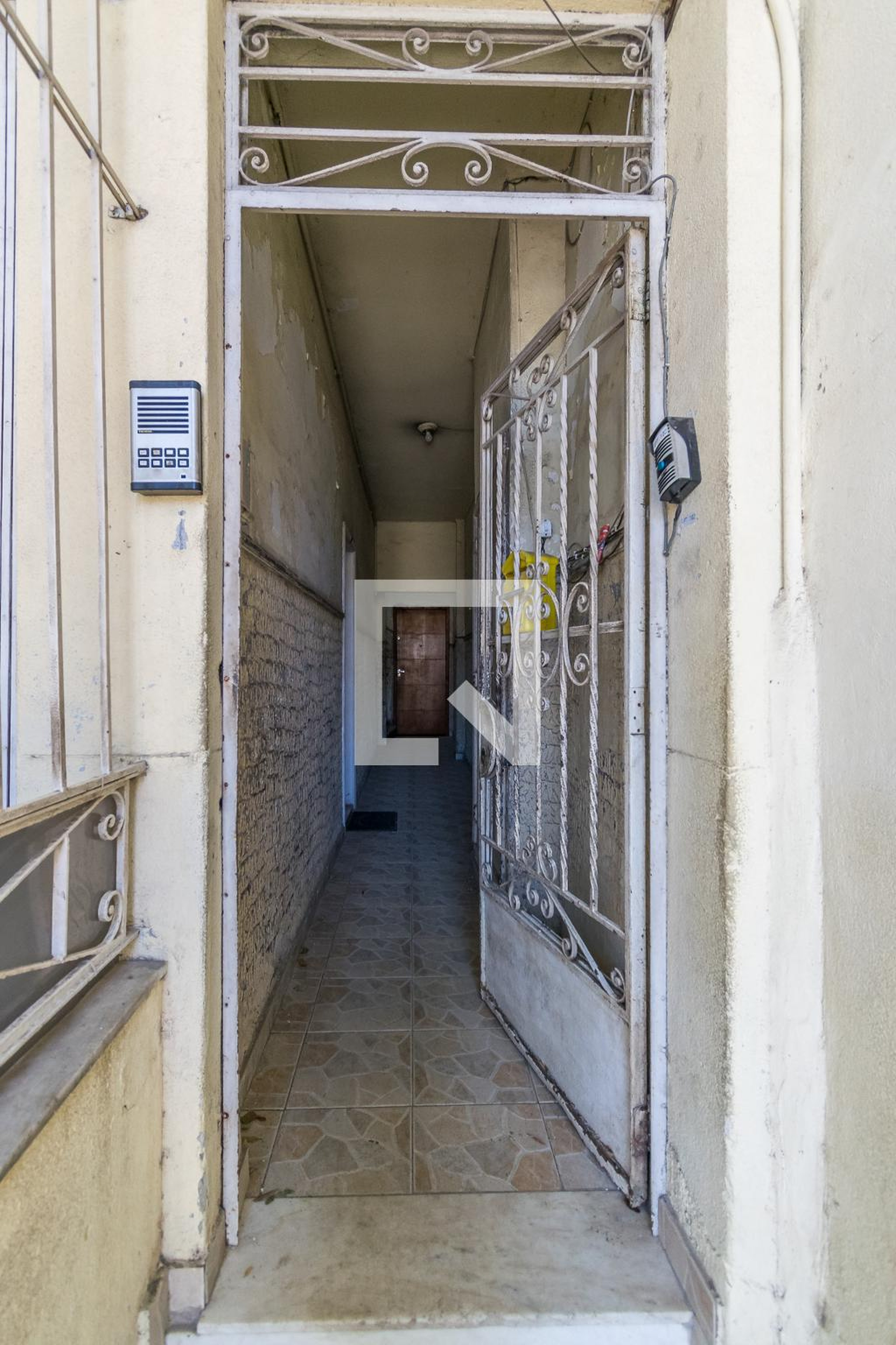 Entrada do prédio - null