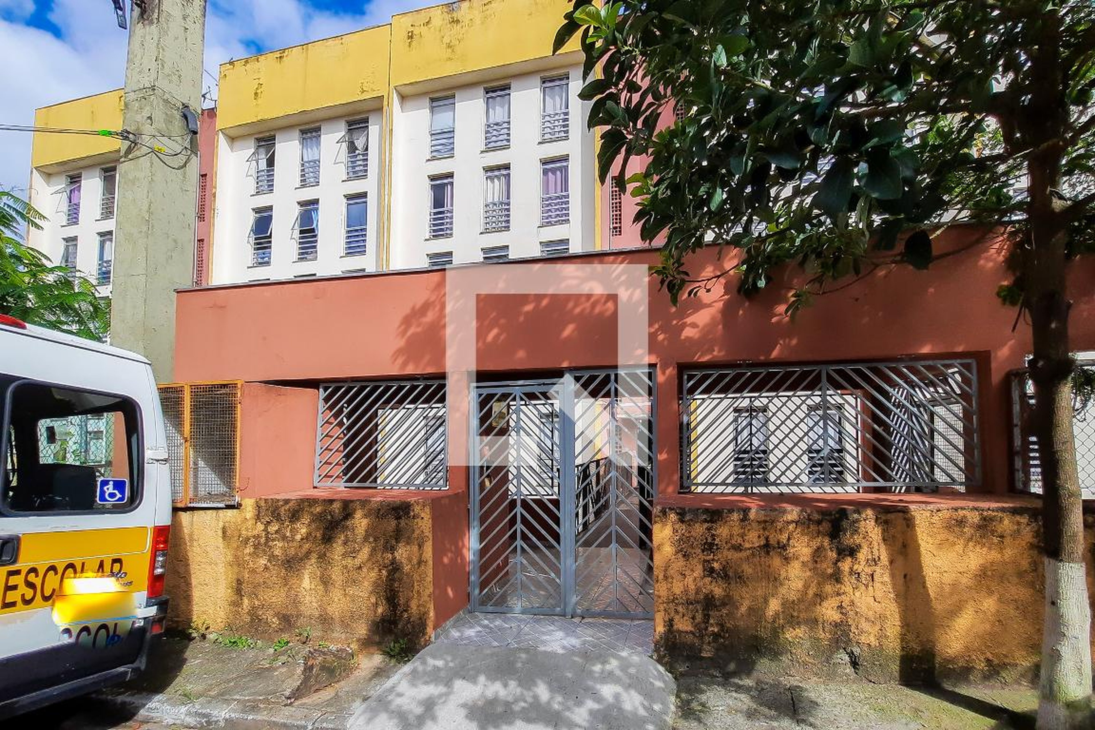 Fachada do Condomínio Condomínio em Rua Nildo Salvador Toscano, 11