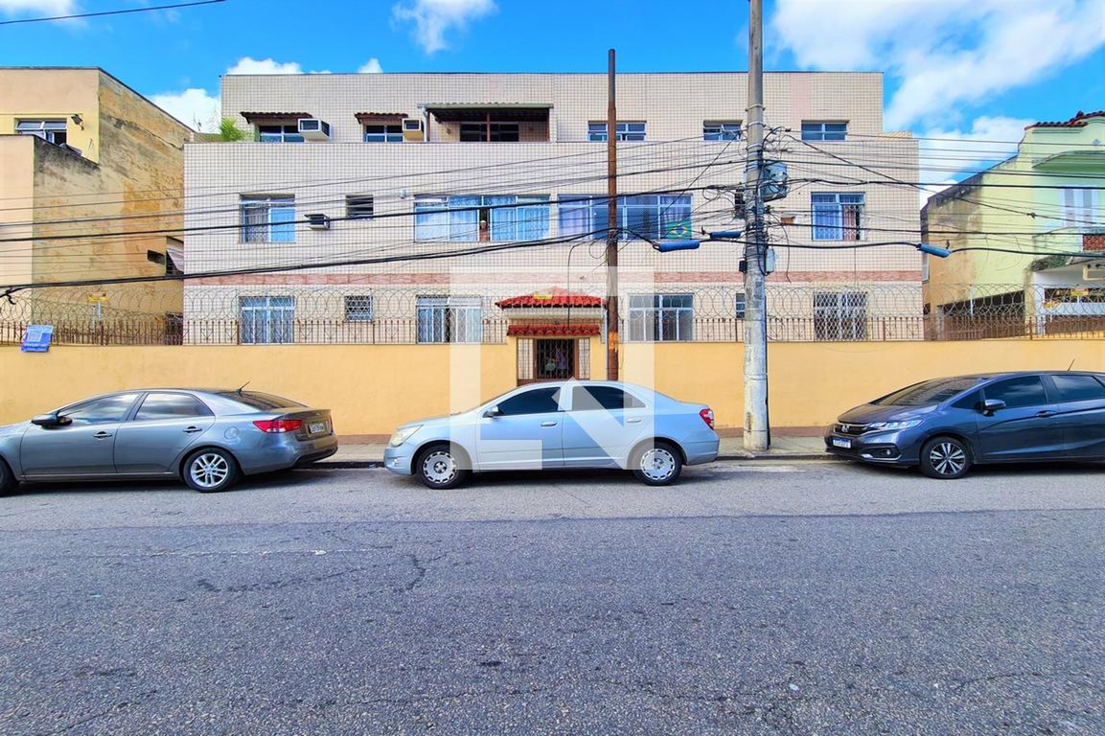 Fachada Condomínio em Rua Dona Romana, 67