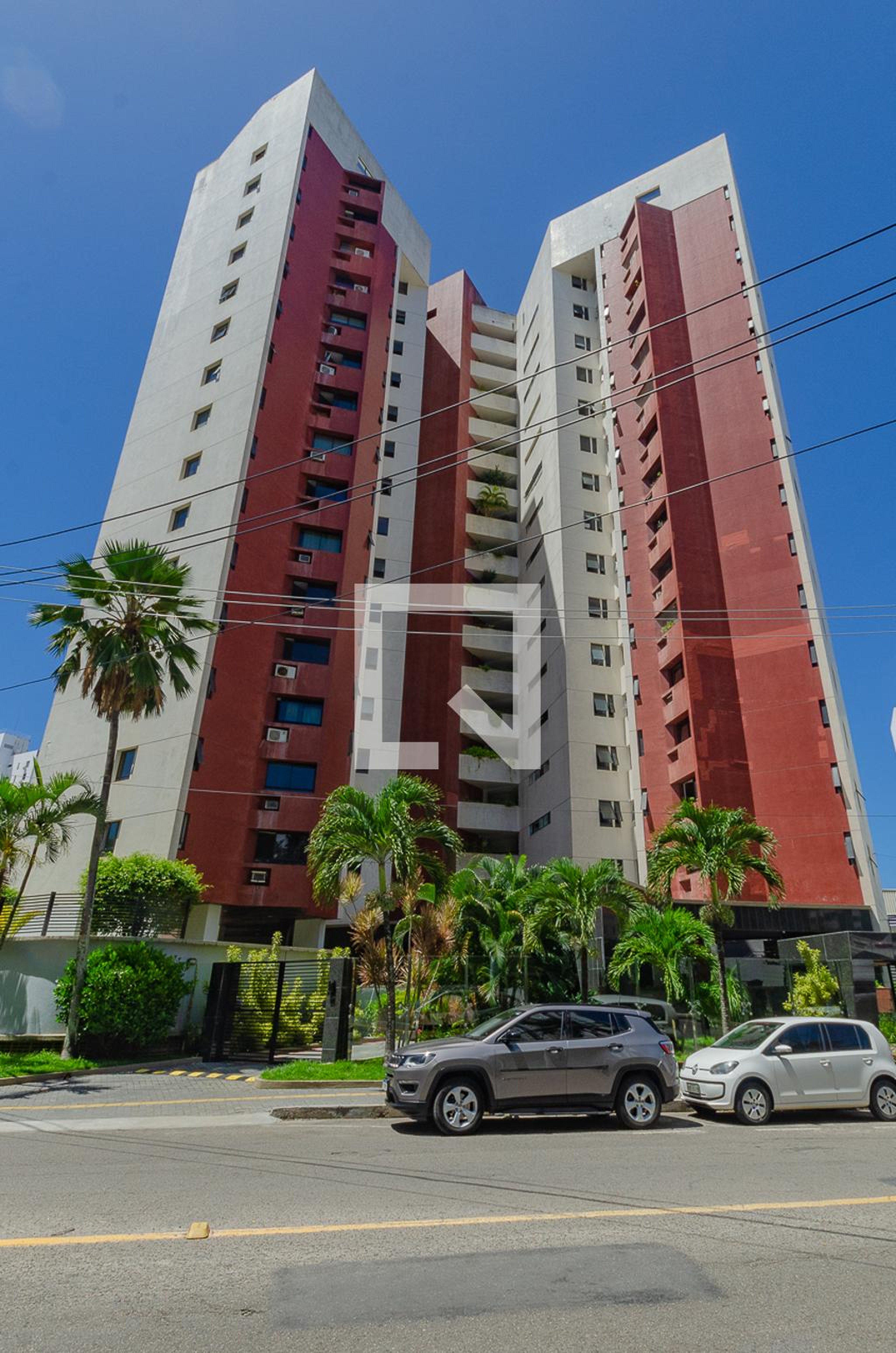 Fachada do Condomínio Edifício Mansão Félix I