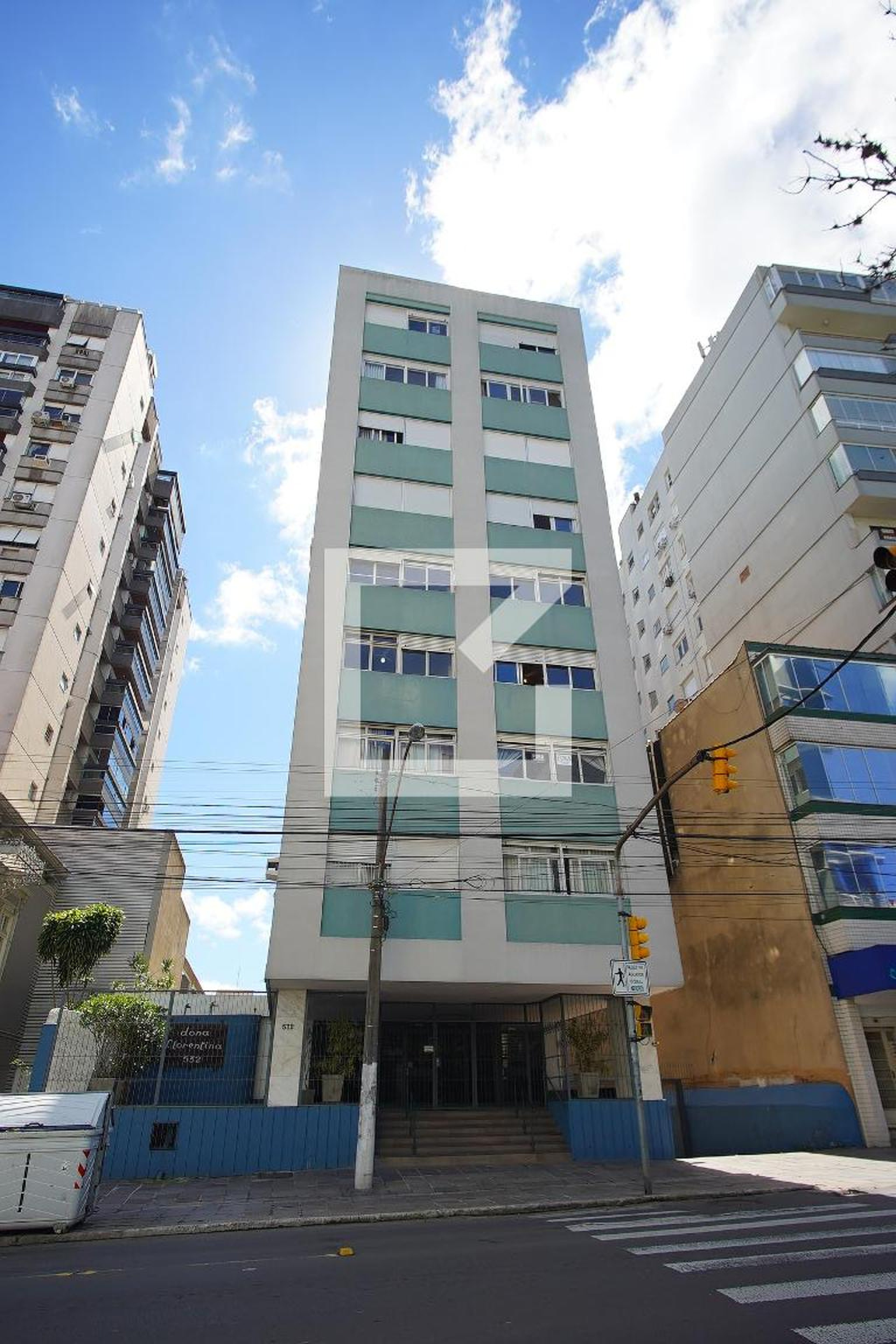 Fachada do Condomínio Condomínio em Avenida Independência, 532