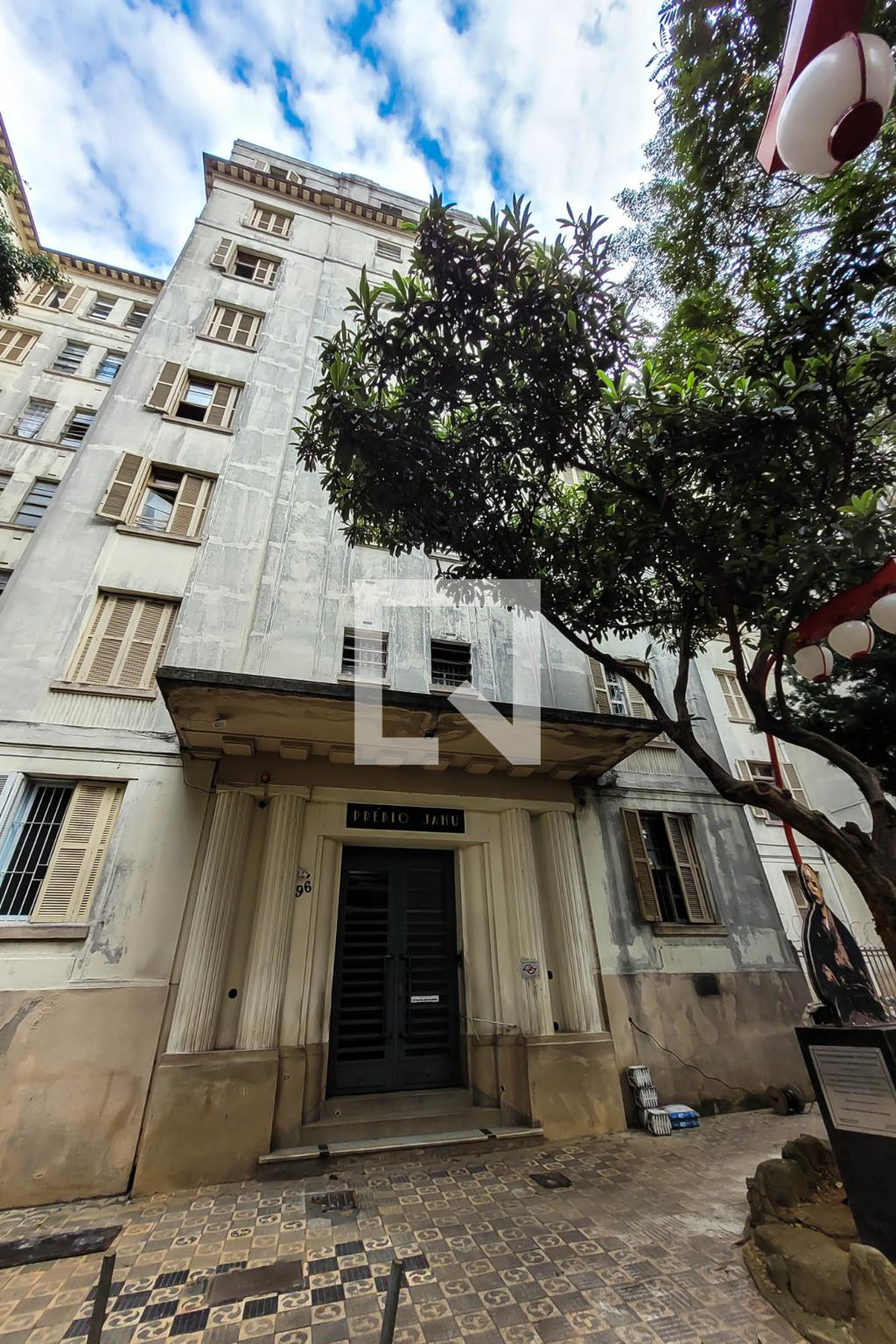 Fachada Condomínio em Avenida da Liberdade, 535