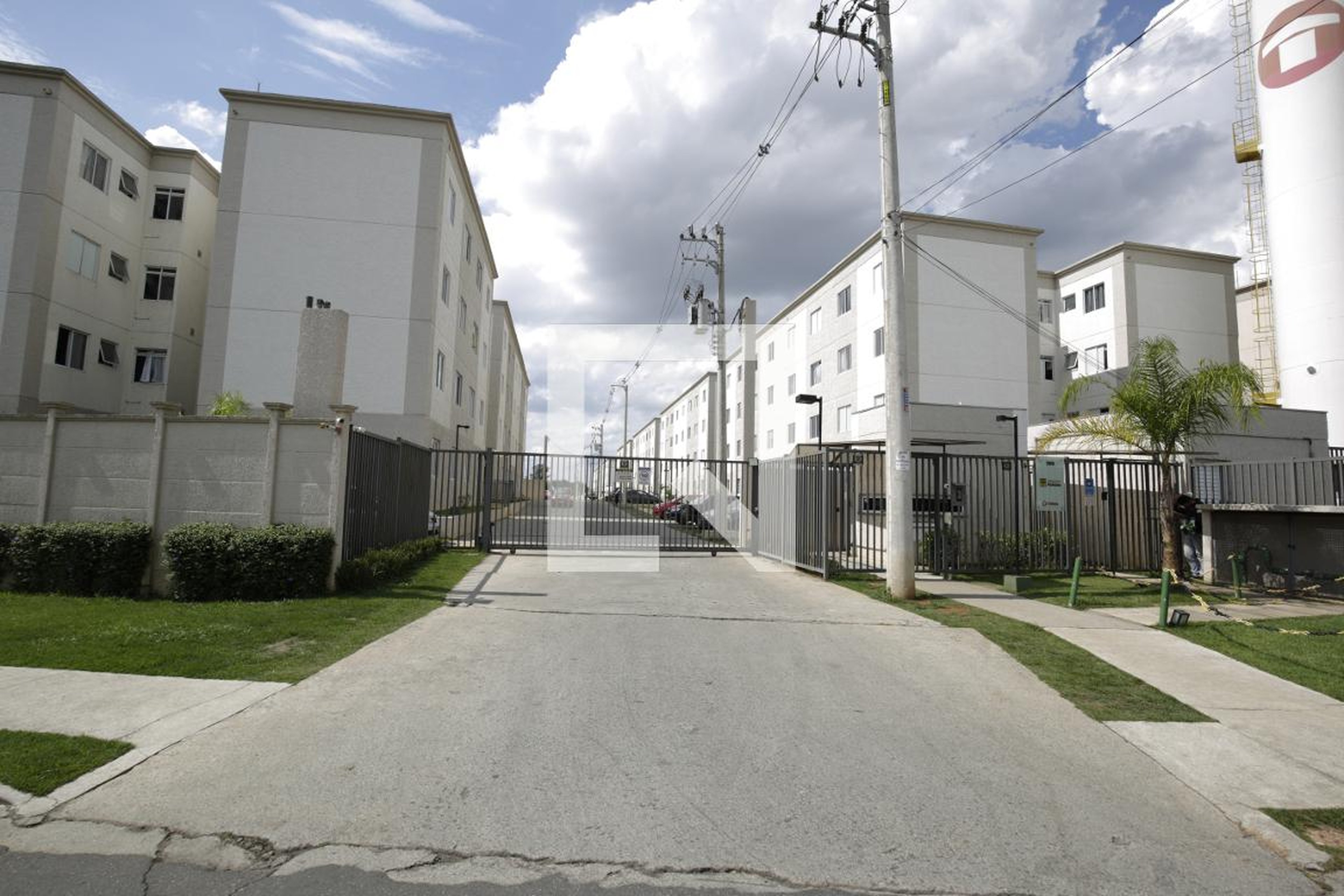 Fachada do Condomínio Condomínio Jardim das Acácias