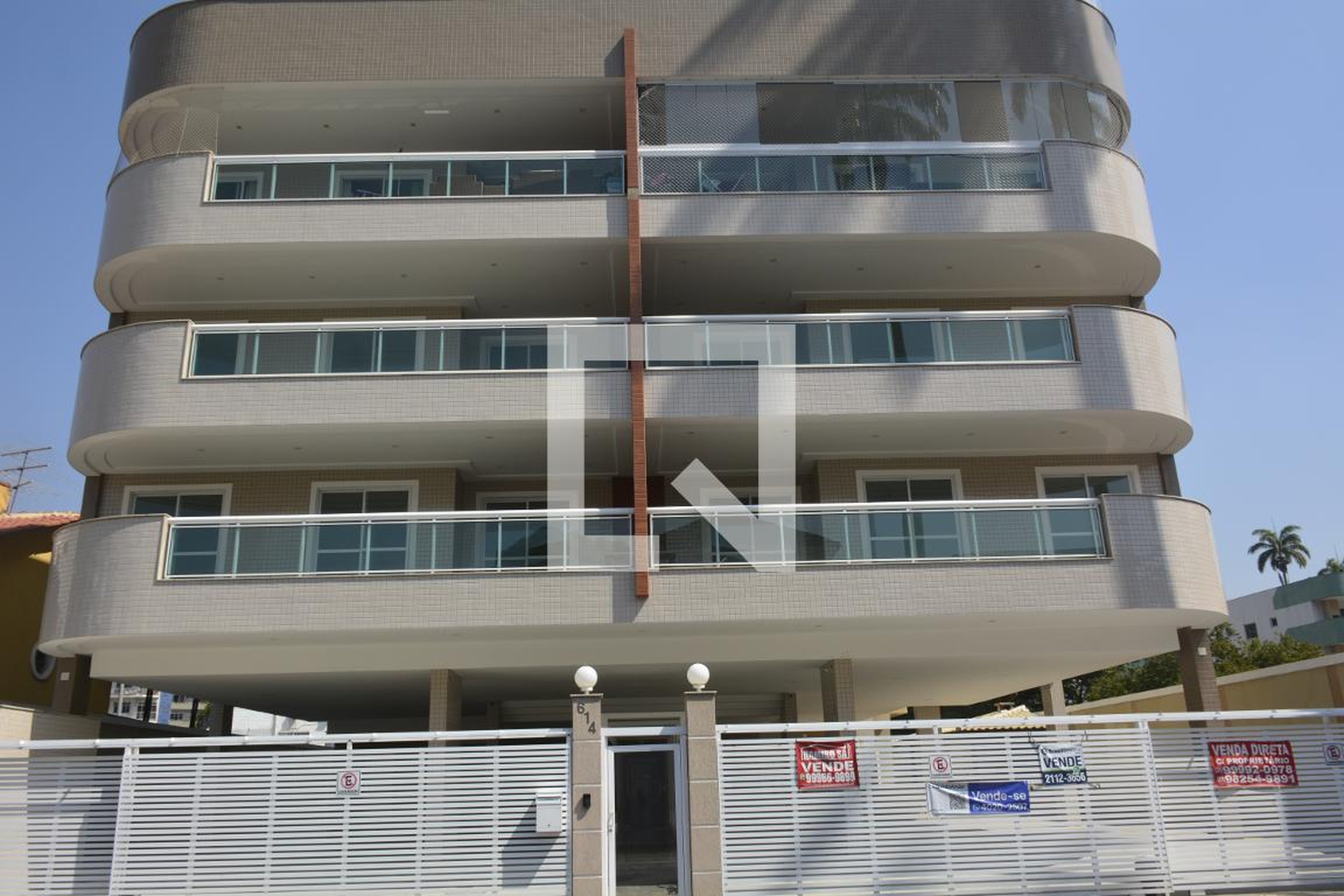 Fachada do Prédio Condomínio em Rua Uçá, 614