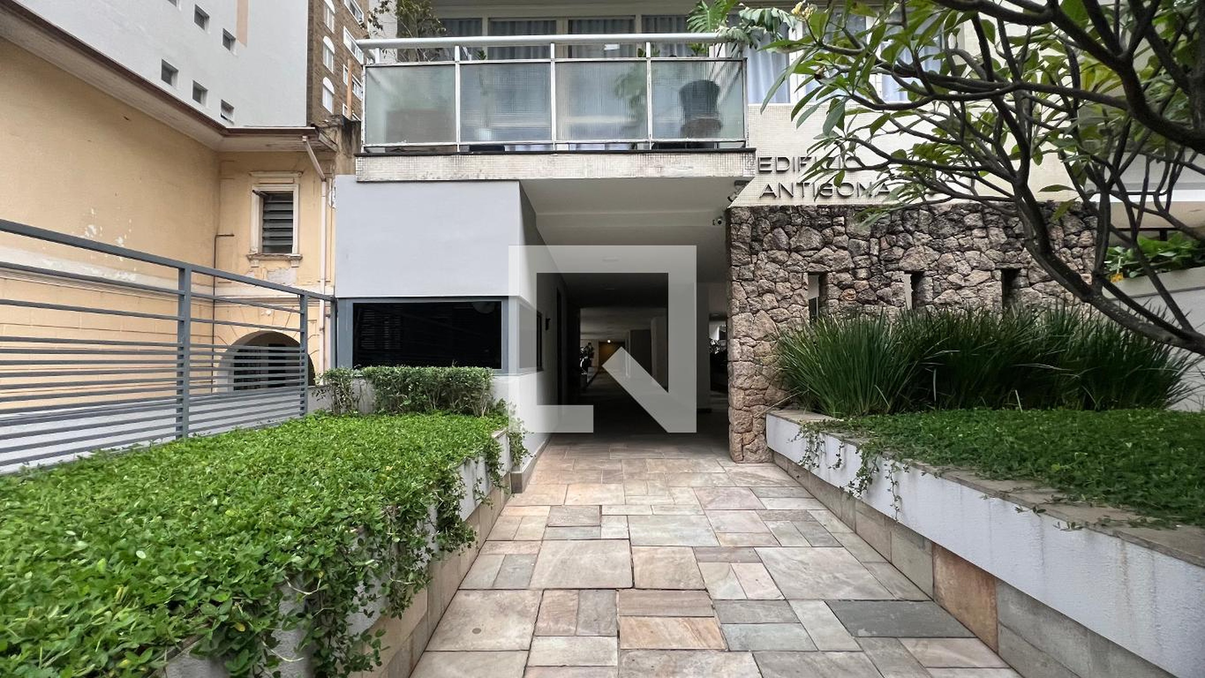 Fachada Condomínio Antígona