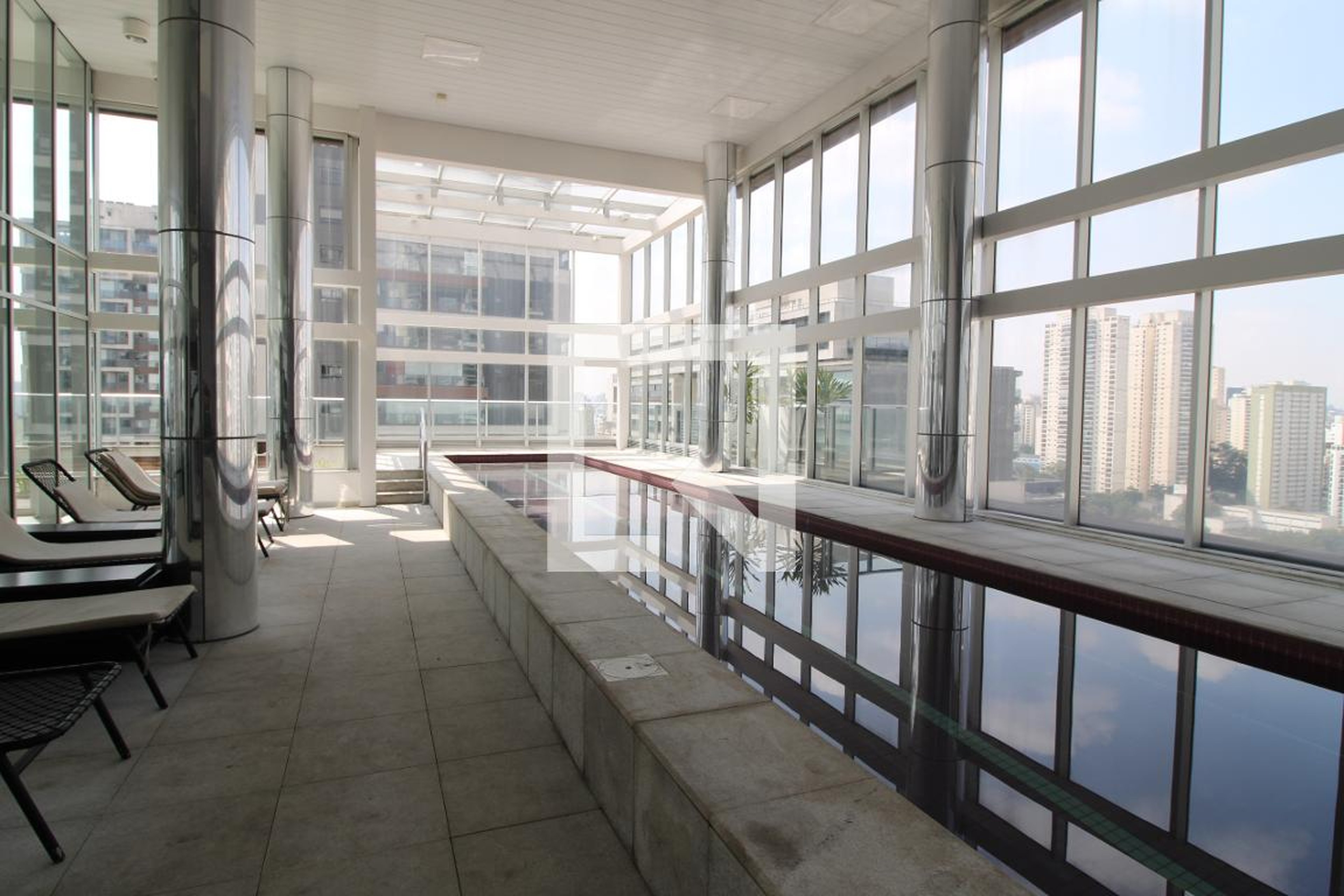 Piscina aquecida - 23B