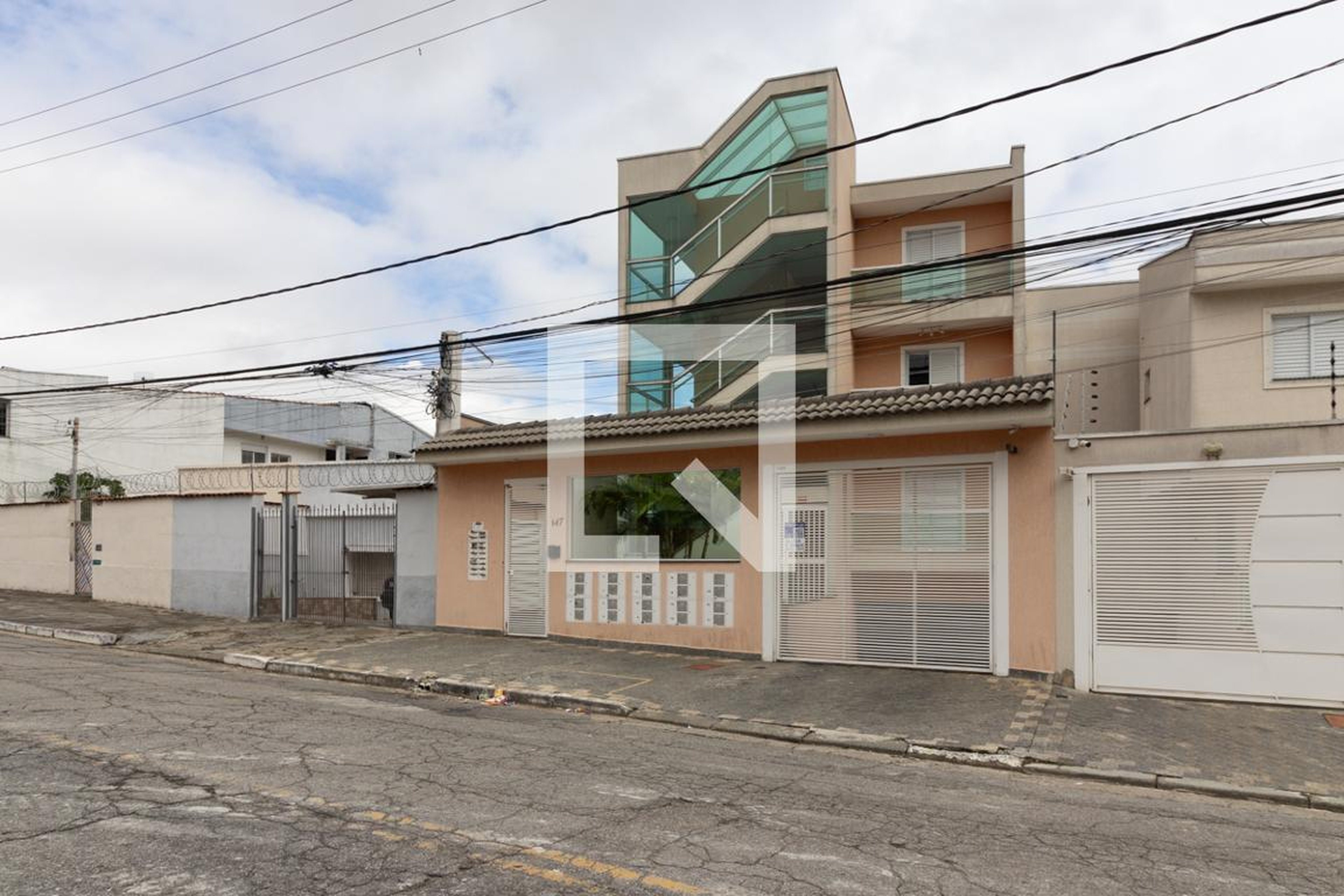 Fachada Residencial Julio Sayago