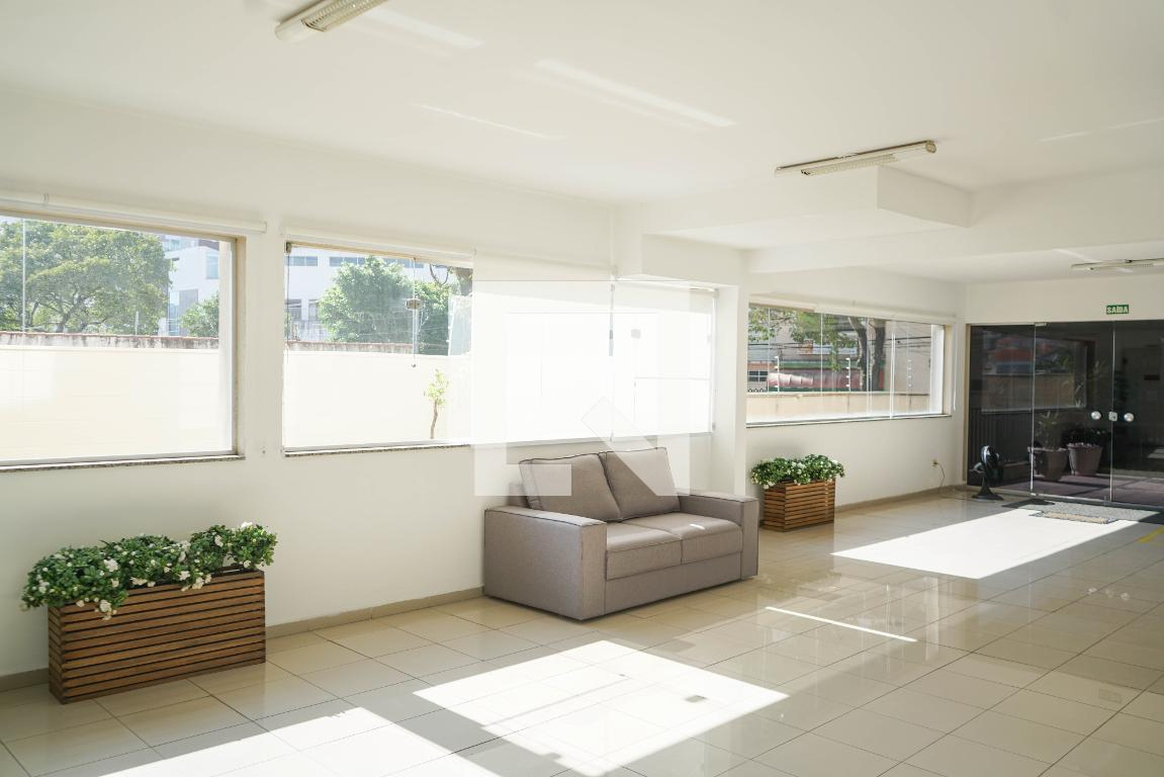 Hall - RUA Doutor Miranda de Azevedo, 1384