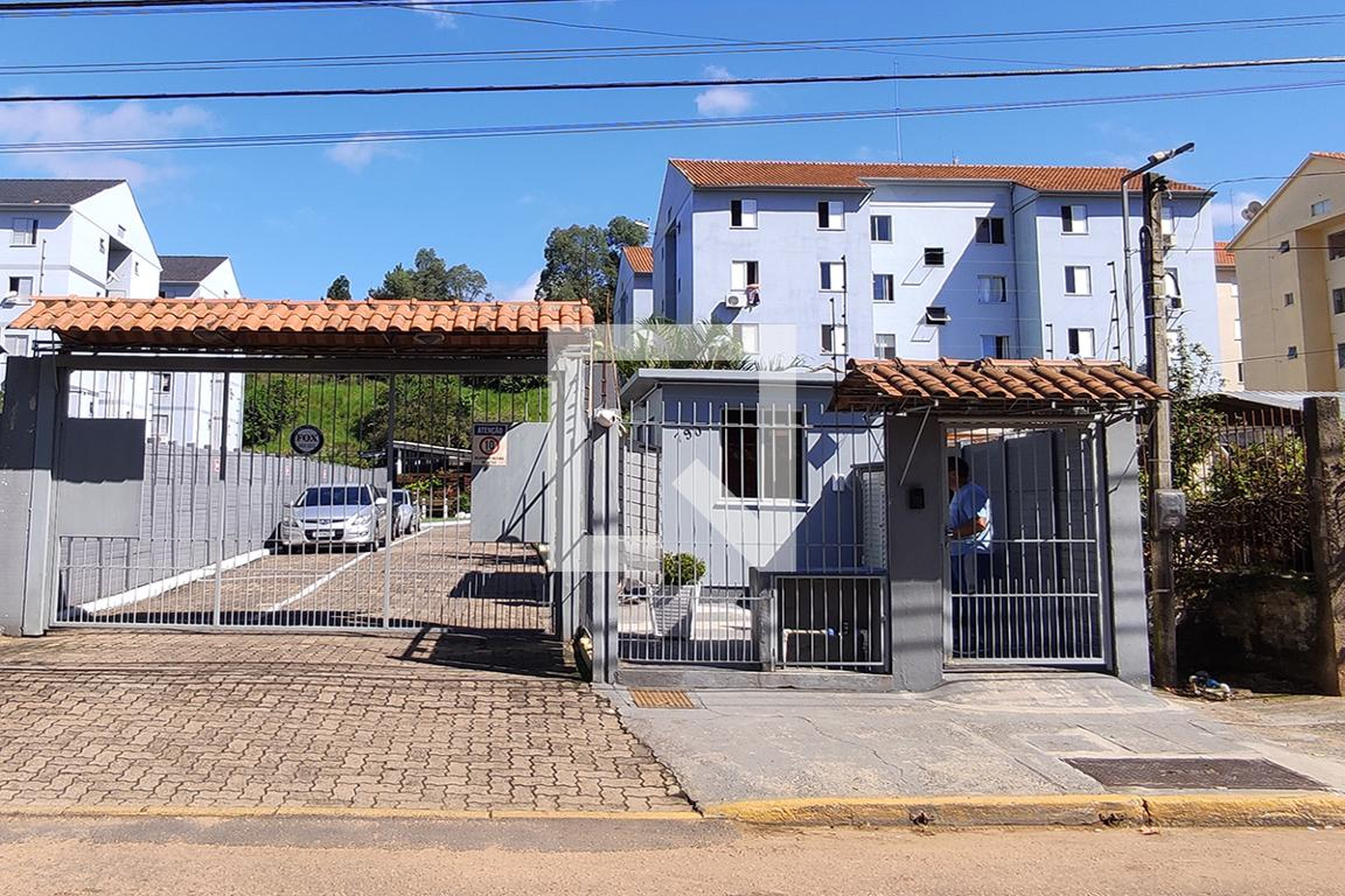 Fachada do Condomínio Condomínio em Rua Oswaldo Artur Hartz, 750