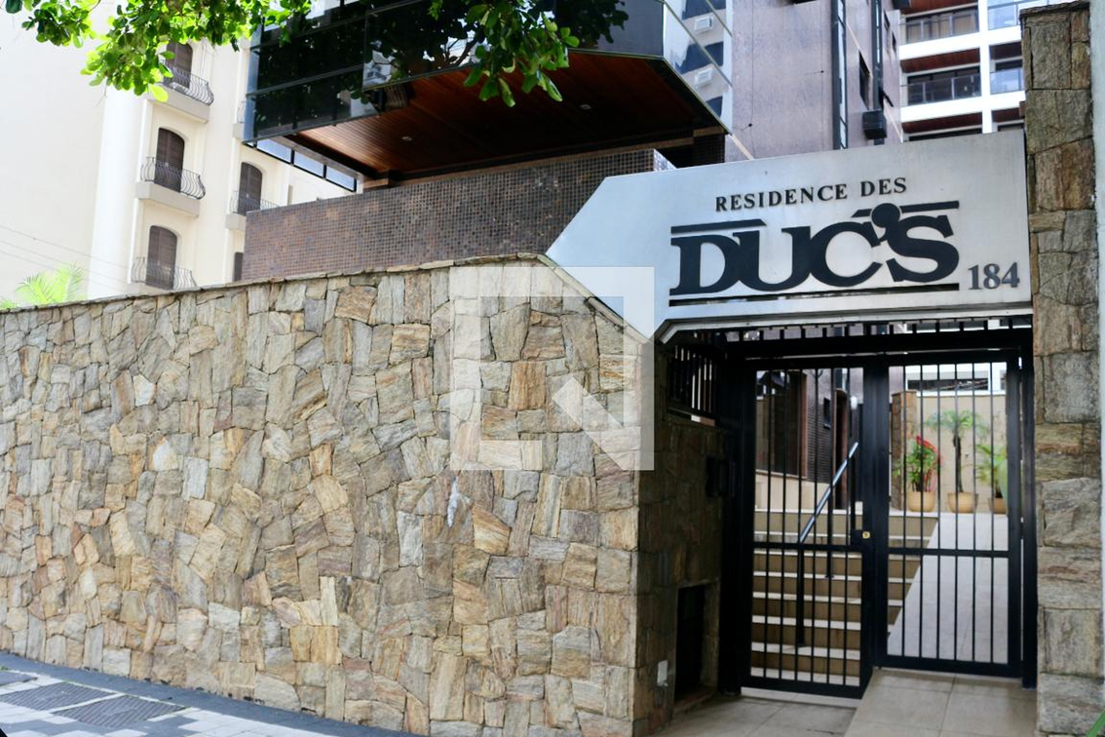 Fachada Condomínio Edif�cio Residence Des Duc S