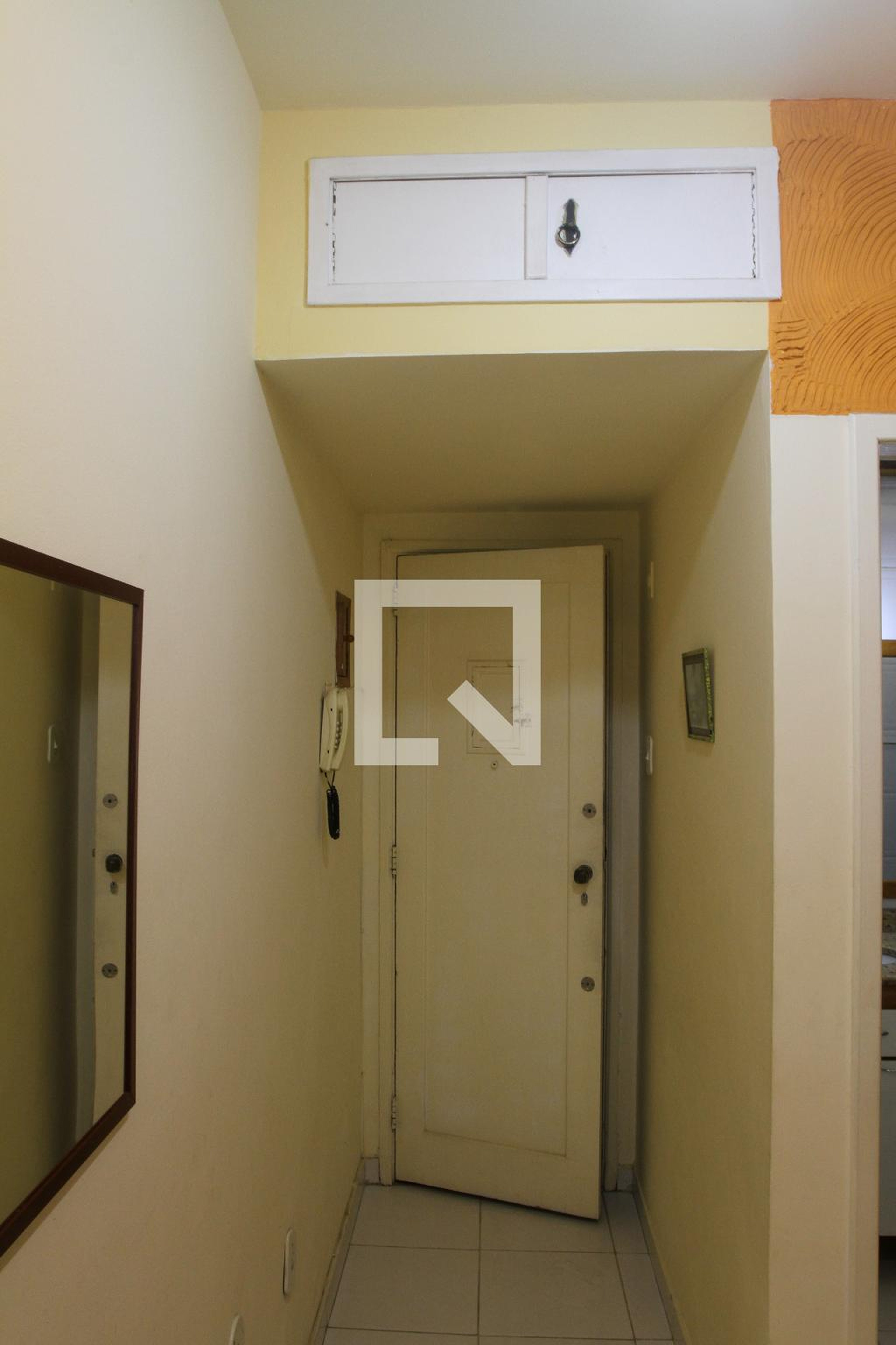 Hall de Entrada - Edifício Anibal de Mendonca