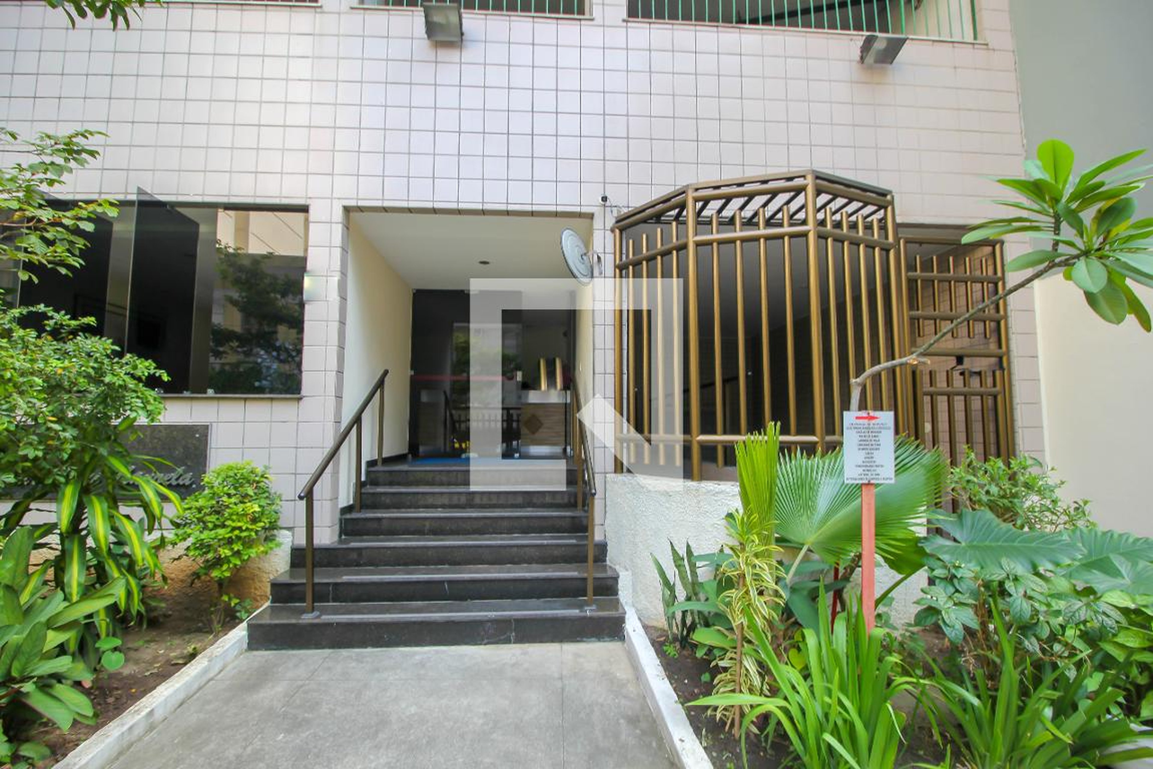 Entrada do Prédio - Edifício Solar Dona Manoela