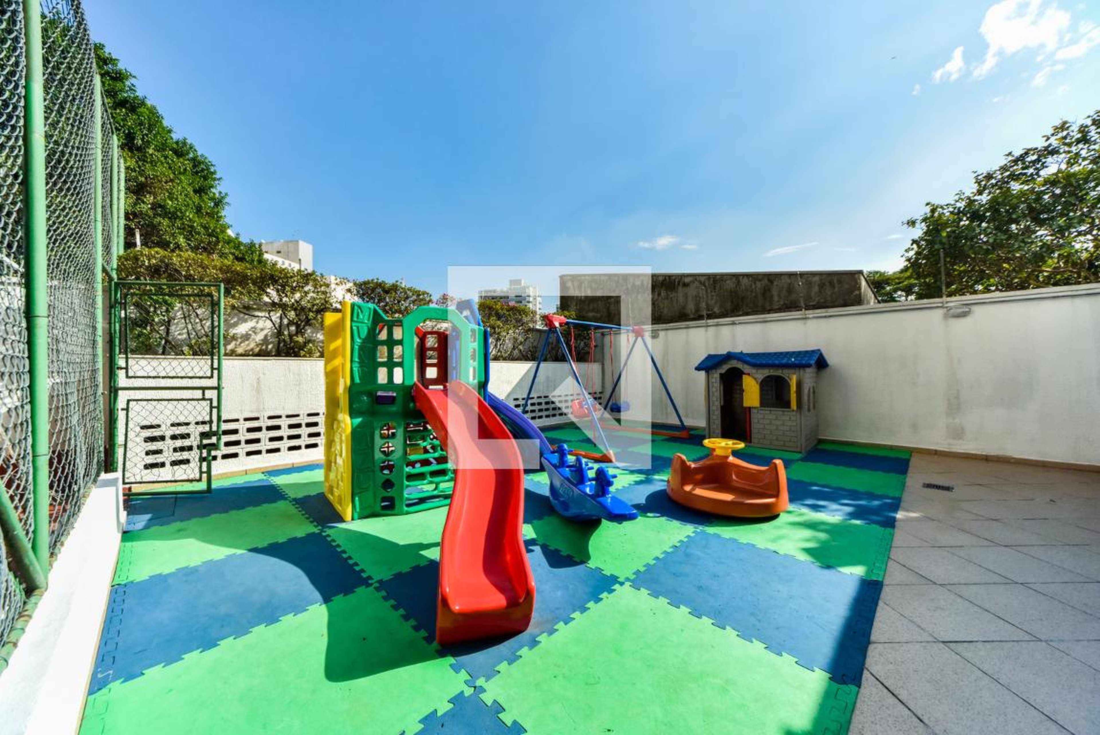 Playground - Edifício Monsaras