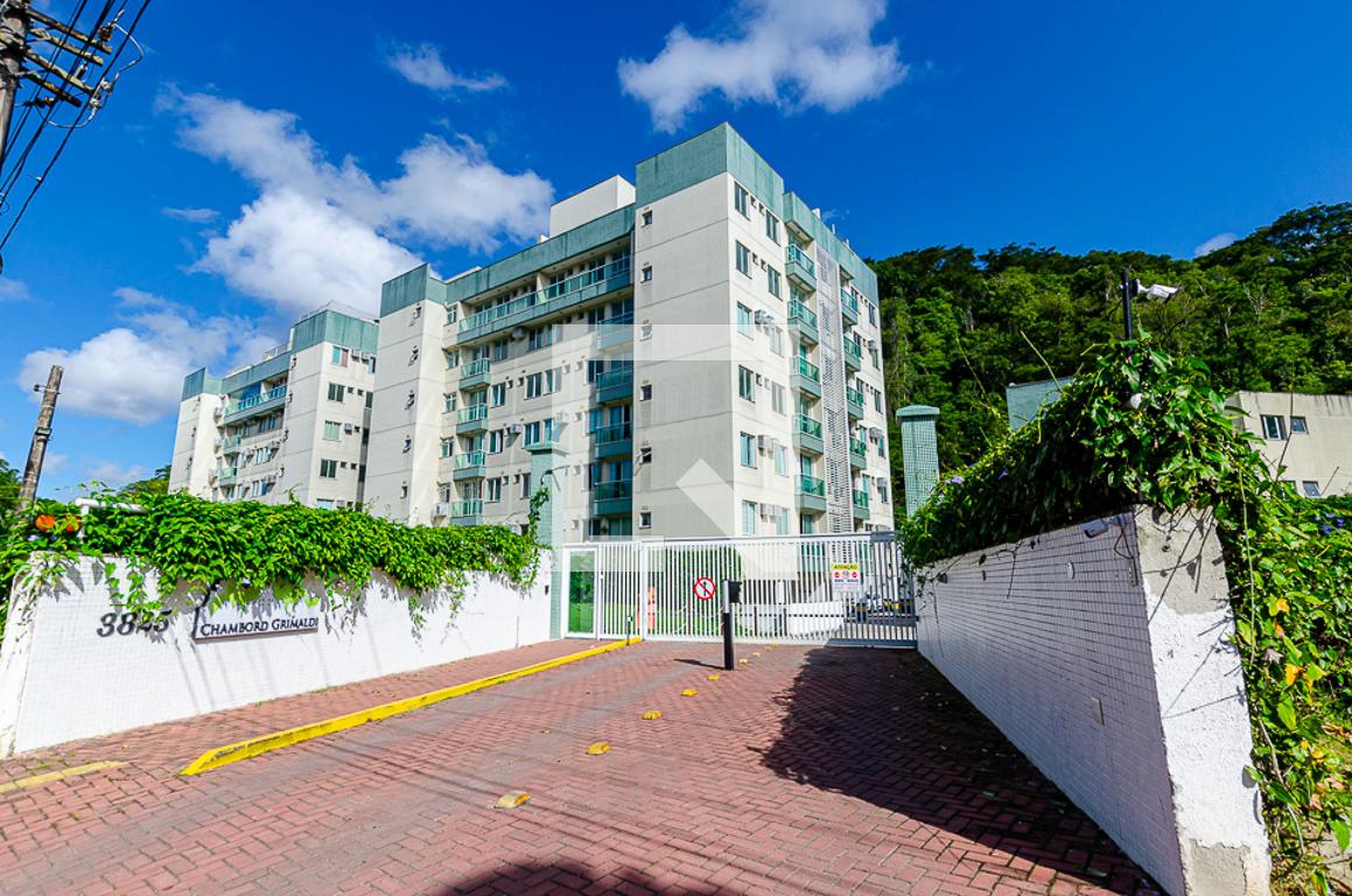 Fachada do Prédio Condomínio Chambord Grimaldi