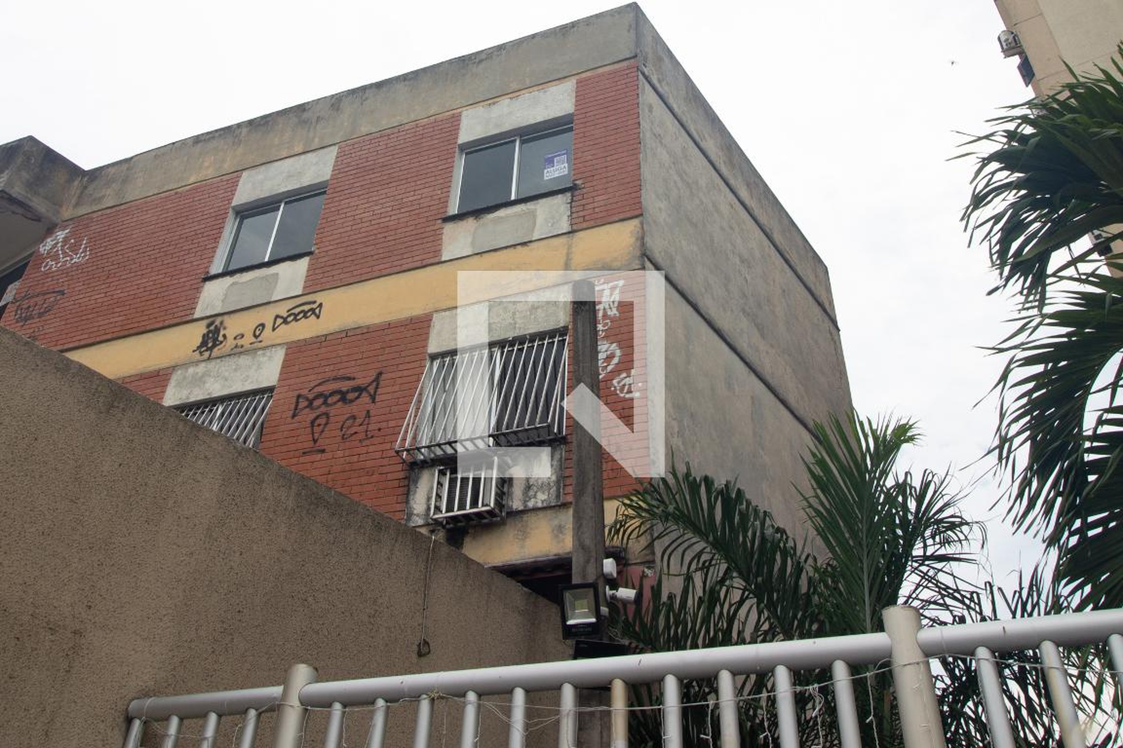 Fachada Condomínio em Avenida Cesário de Melo, 4025