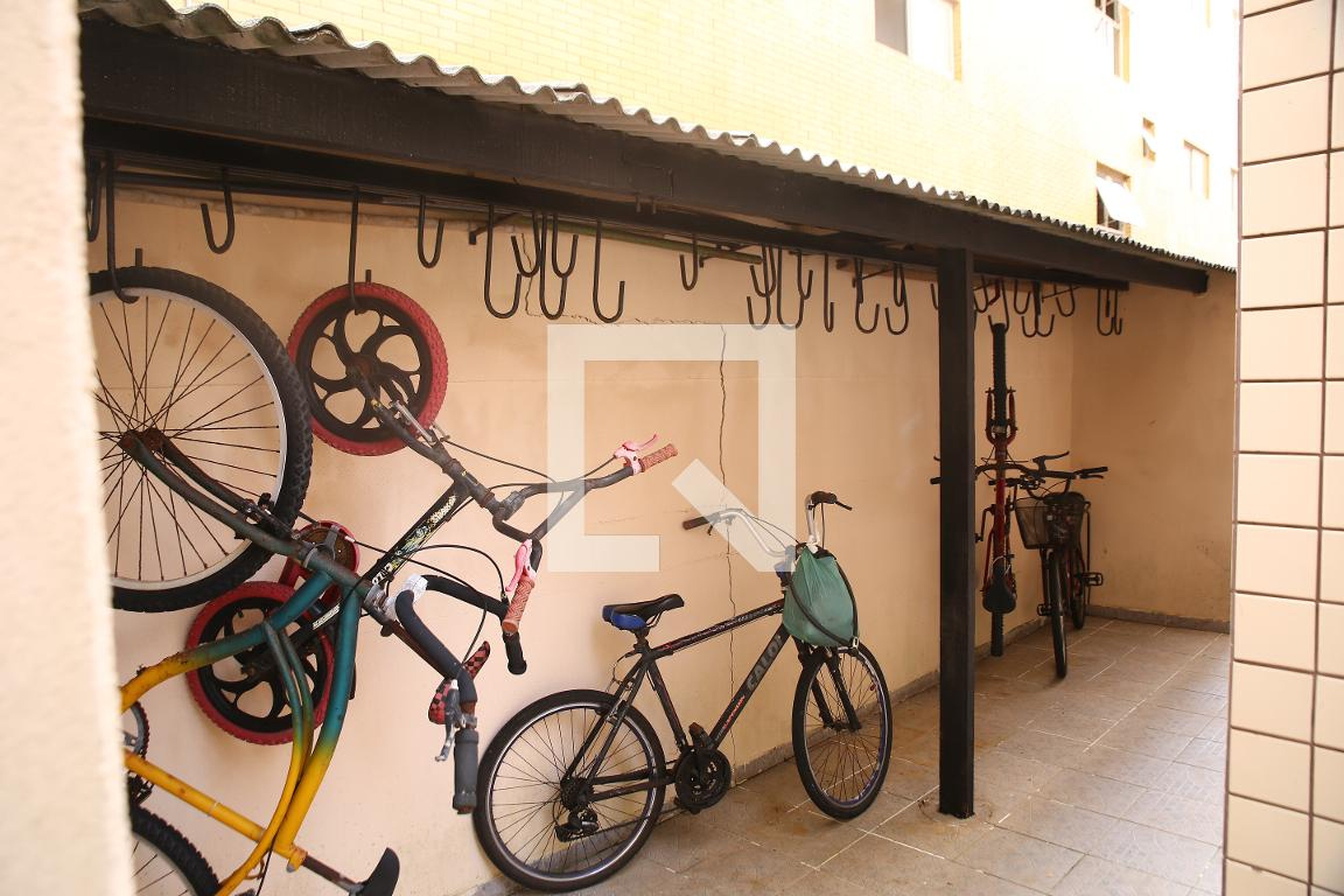 Bicicletario - Sunshine Tower