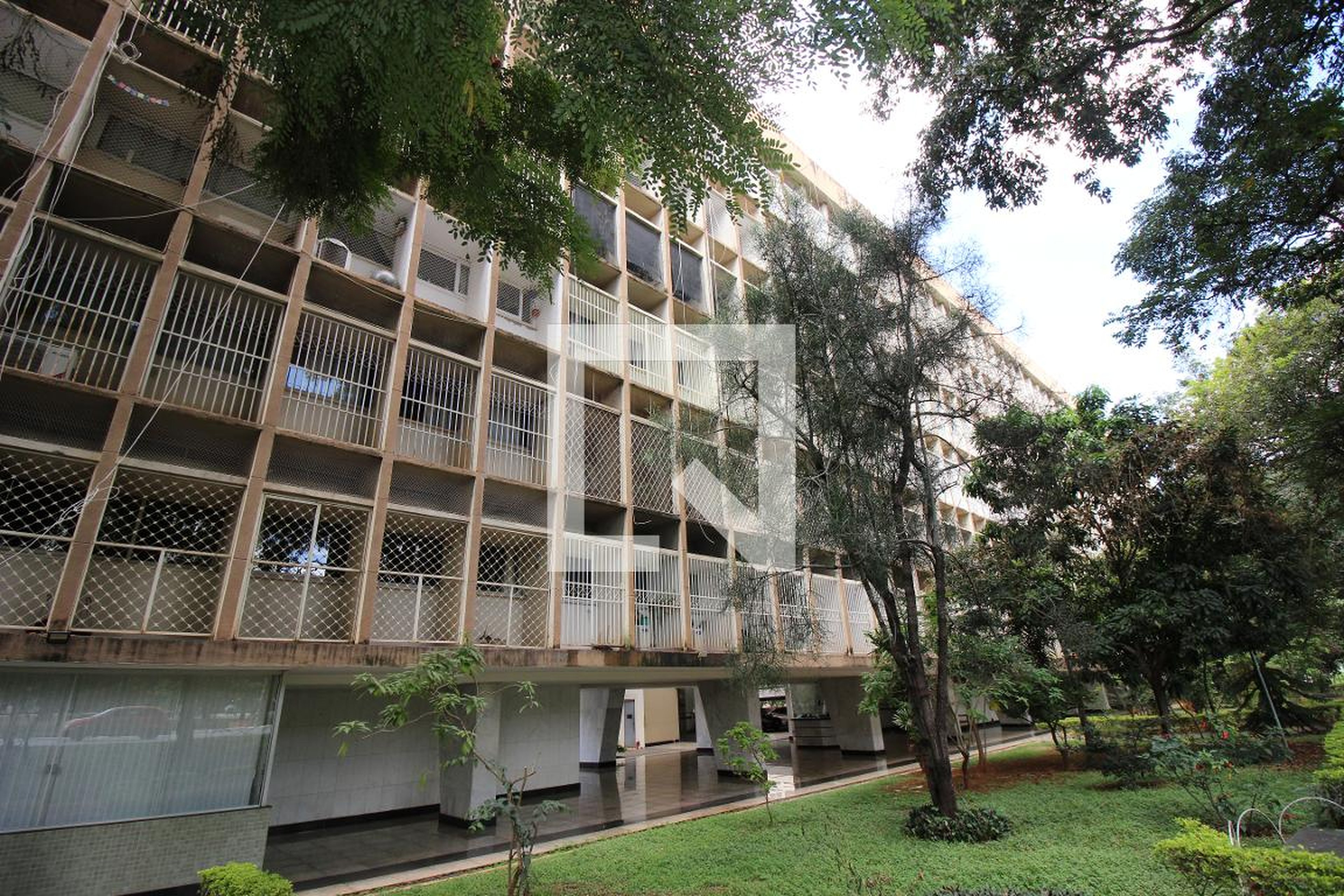 Fachada Condomínio em Sqs 208 Bloco J, 606