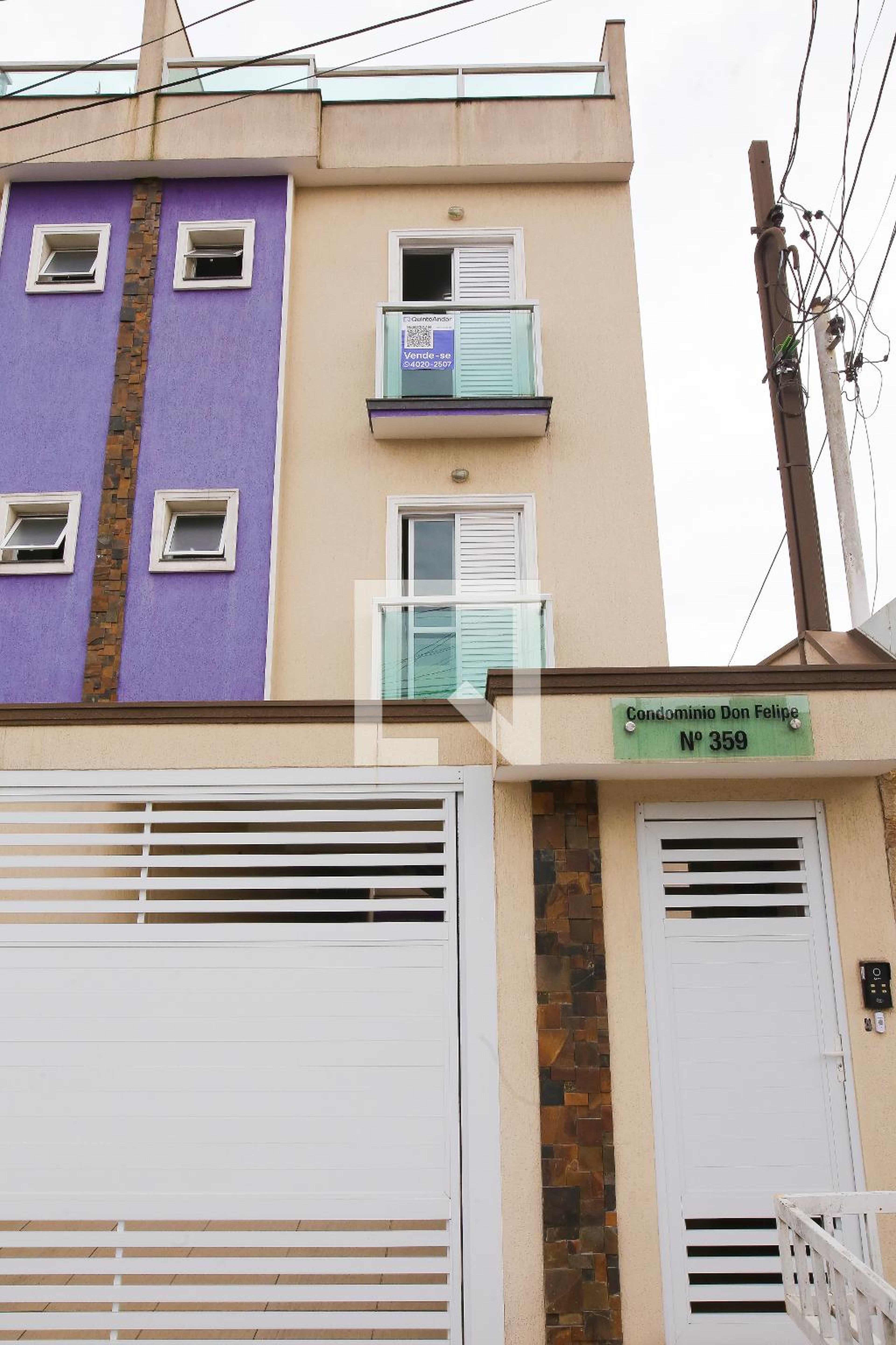 Fachada Condomínio em Rua Irlanda, 359