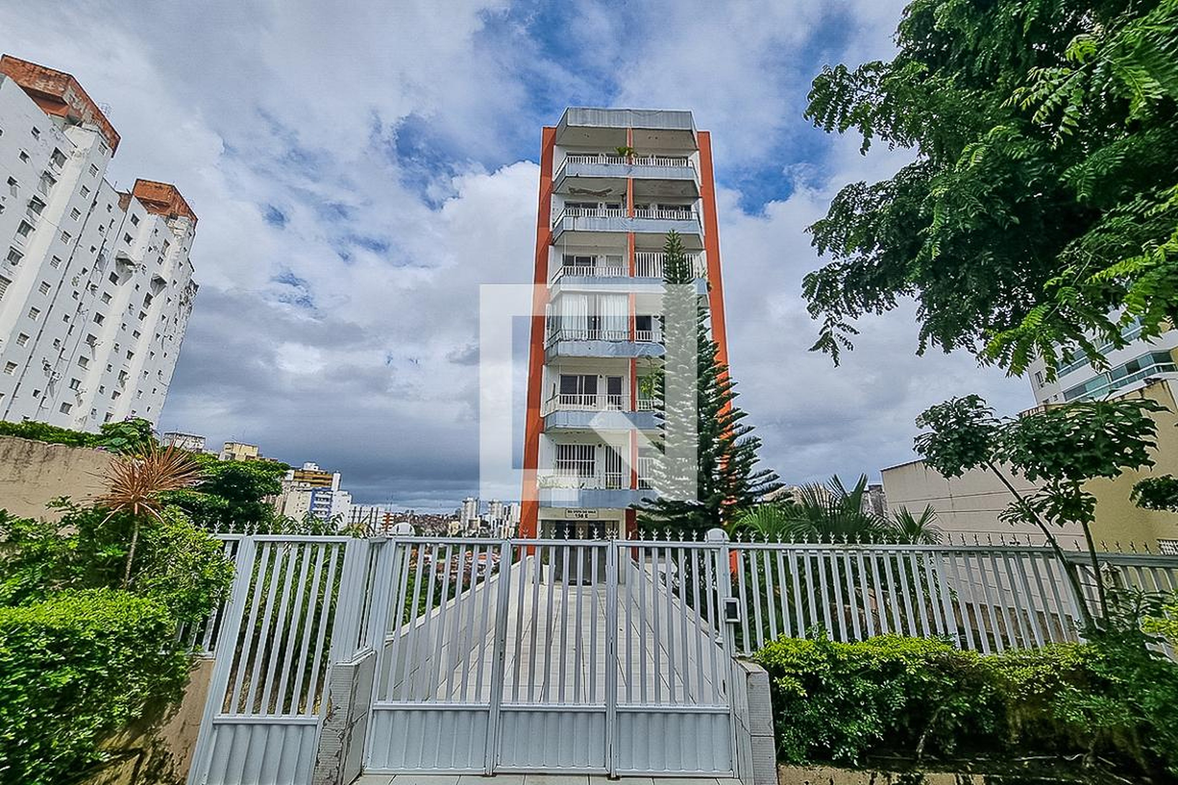 Fachada Edifício Mirante do Vale