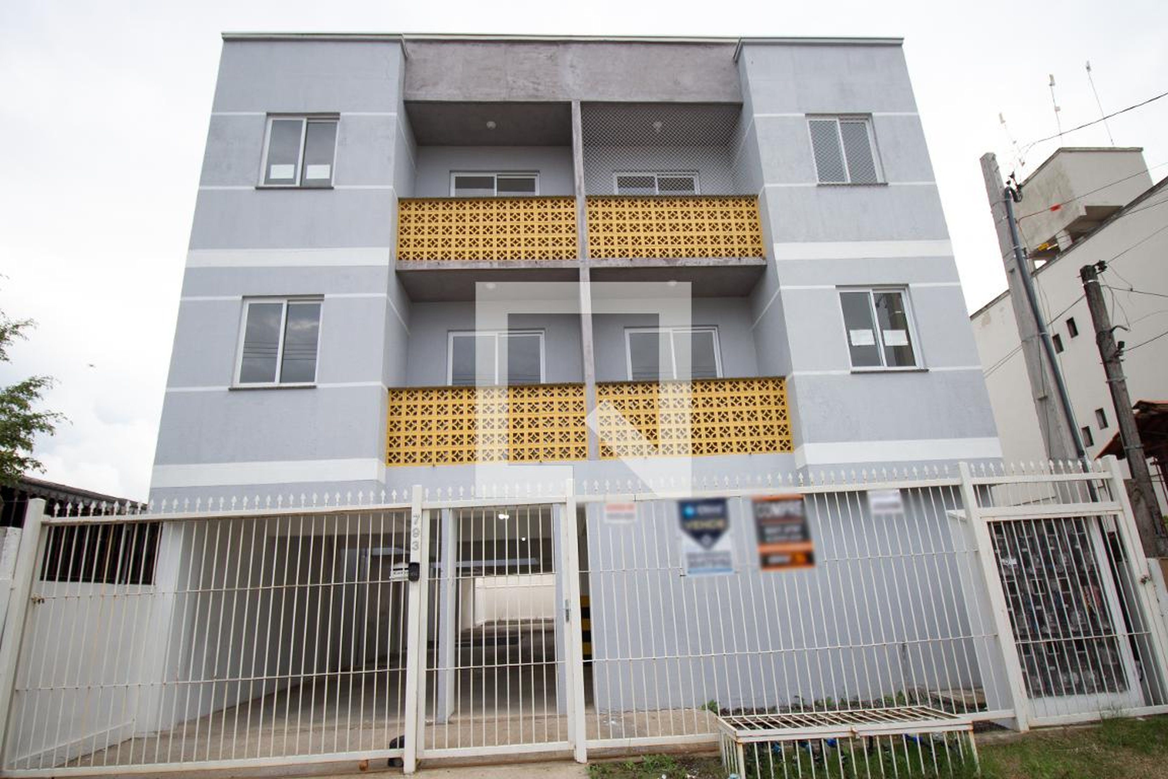 Fachada Condomínio em Rua Teotônio Viléla, 793