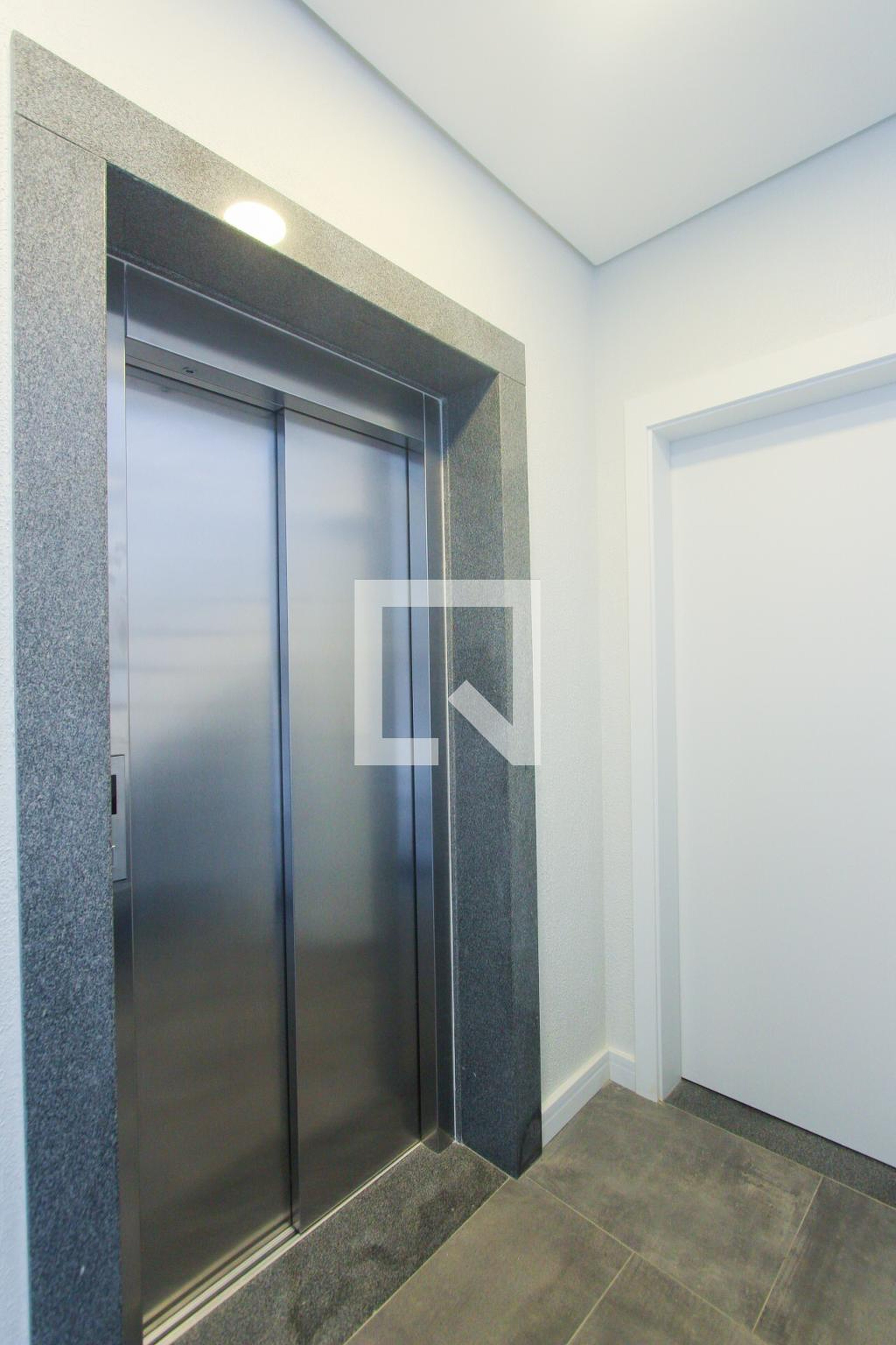 ELEVADOR - DownTown 221