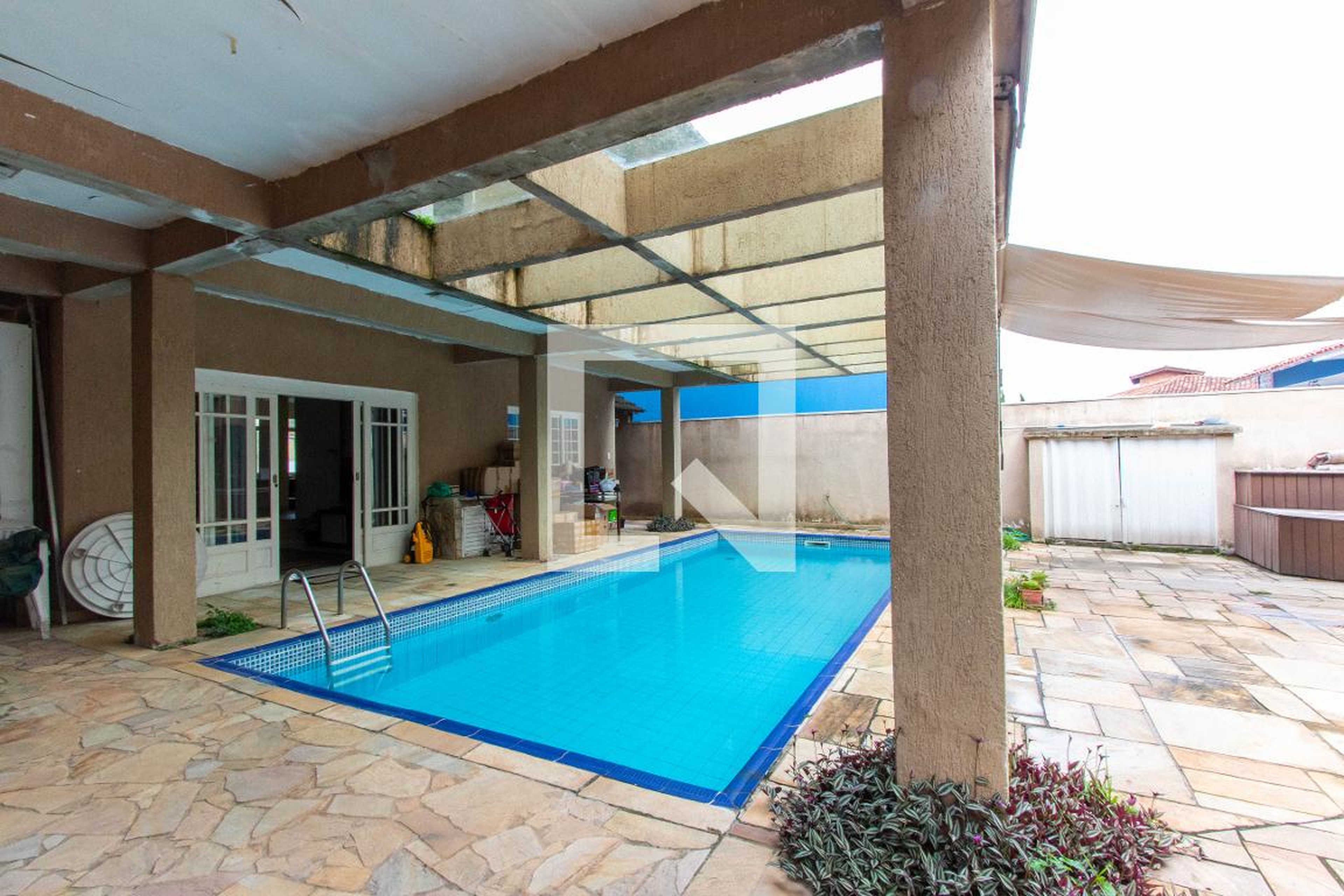 Piscina Condomínio em Rua Maurício de Nassau, 87