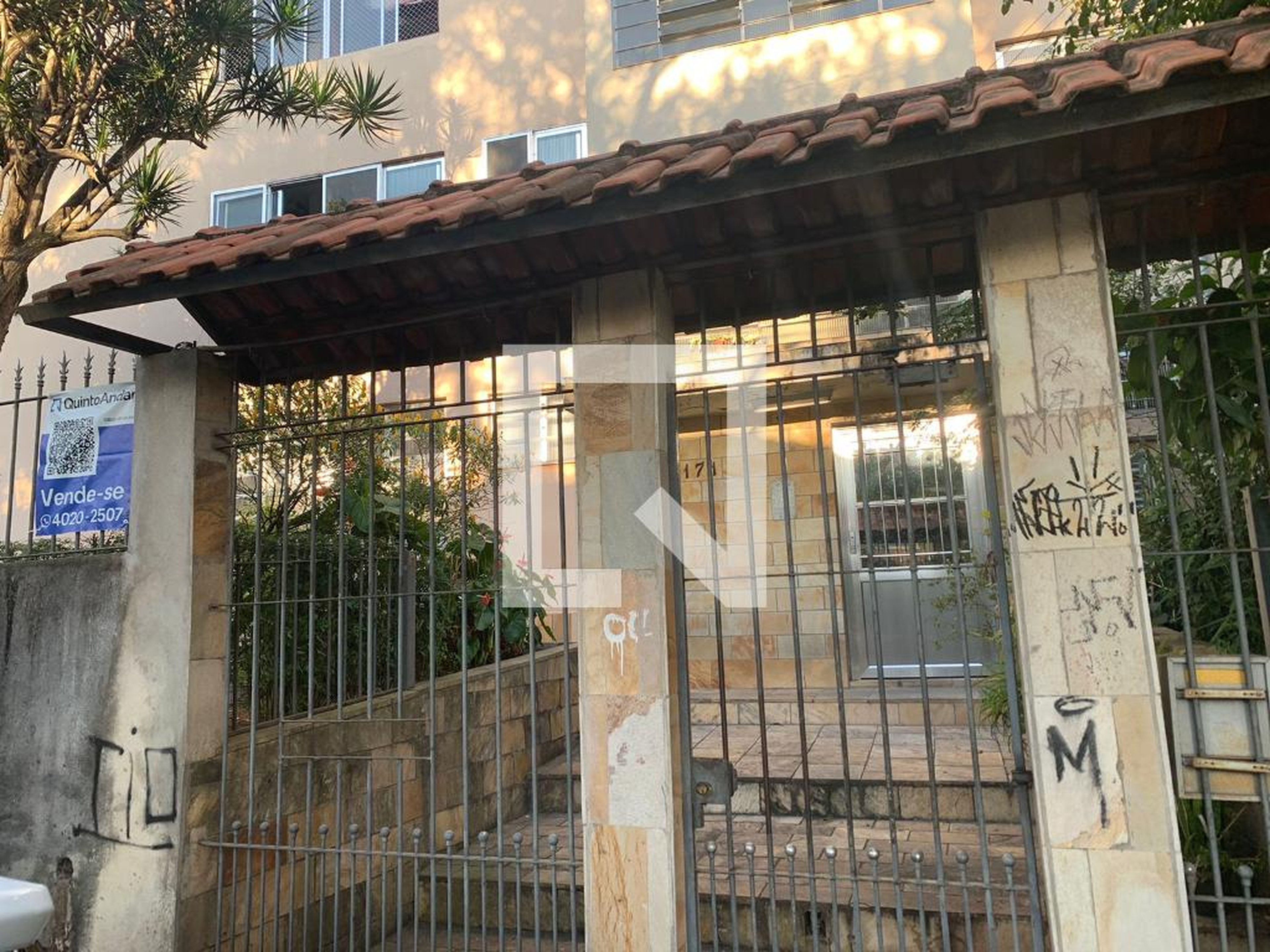 Fachada Condomínio em Rua Doutor Henrique Meyer, 171
