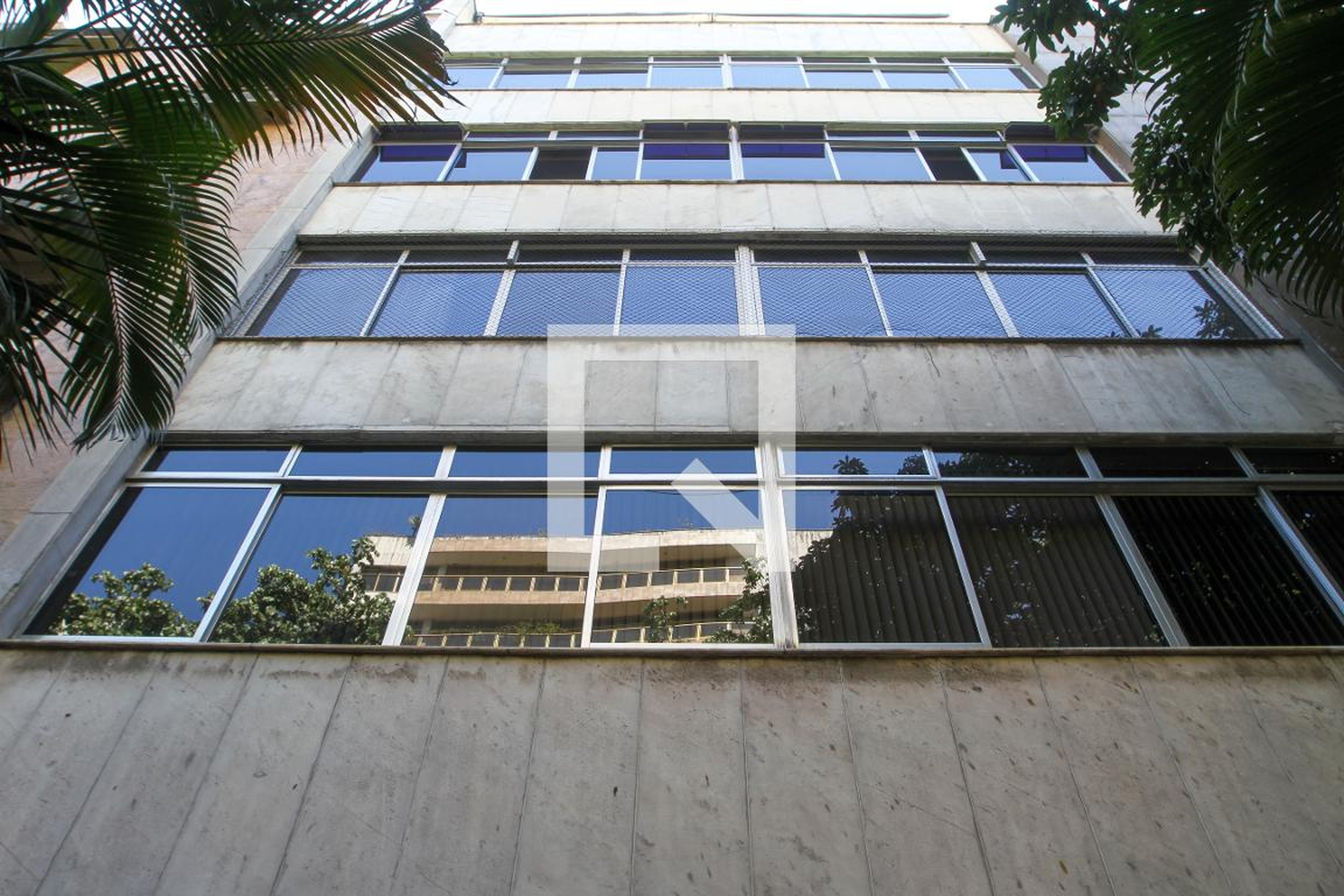 Fachada do Prédio Edificio Bandeirante Borba Gato