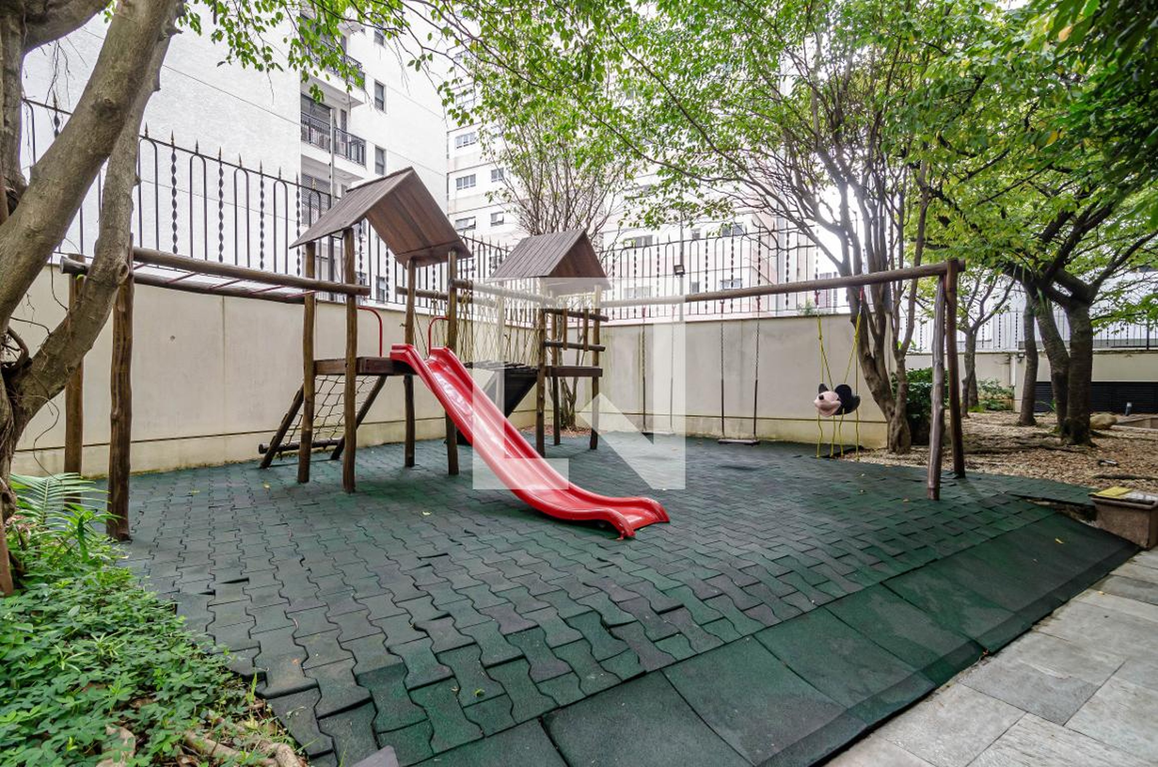 Playground - Tiffanys Tower