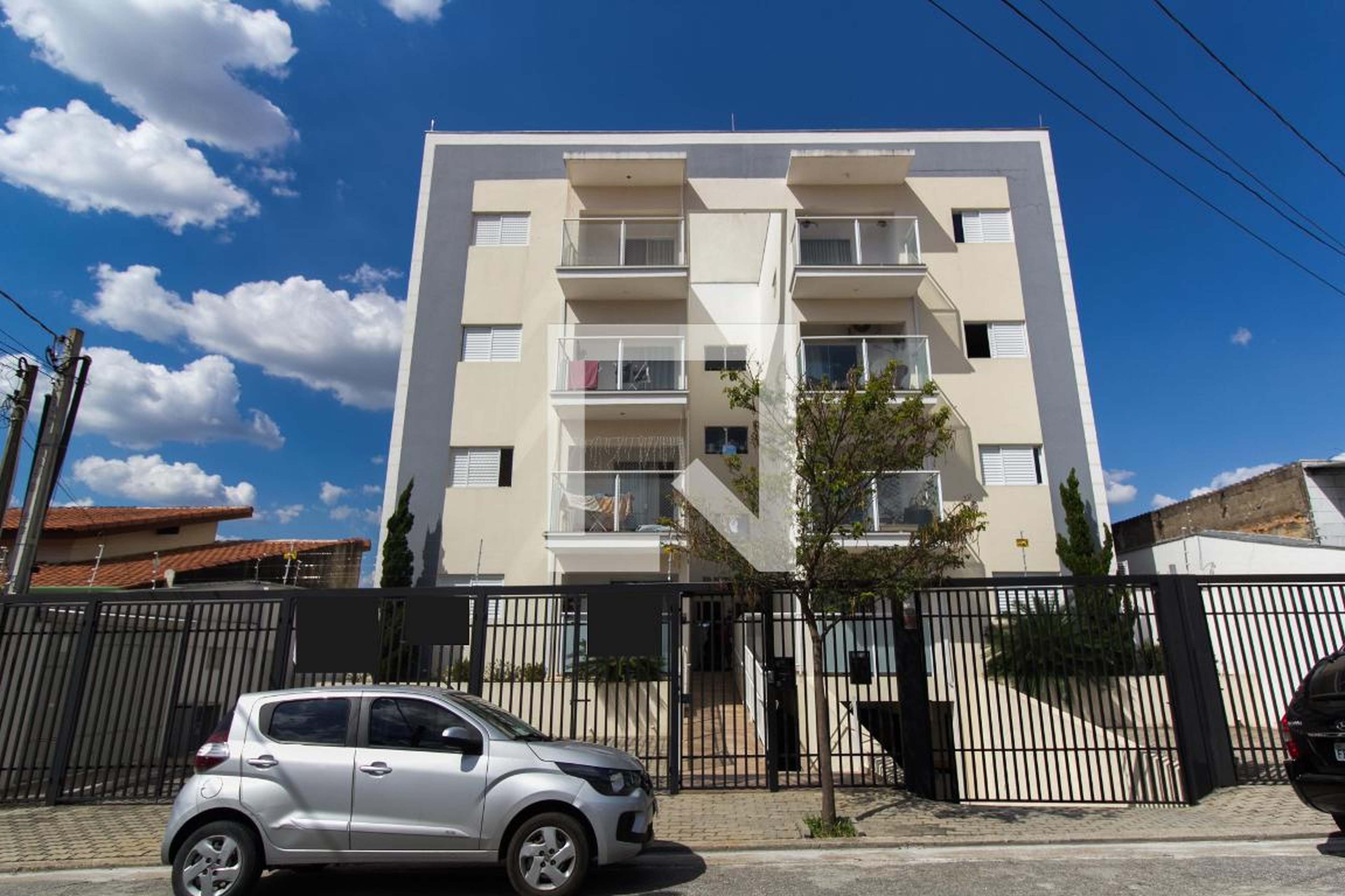 Fachada Edificio Divina Dalva