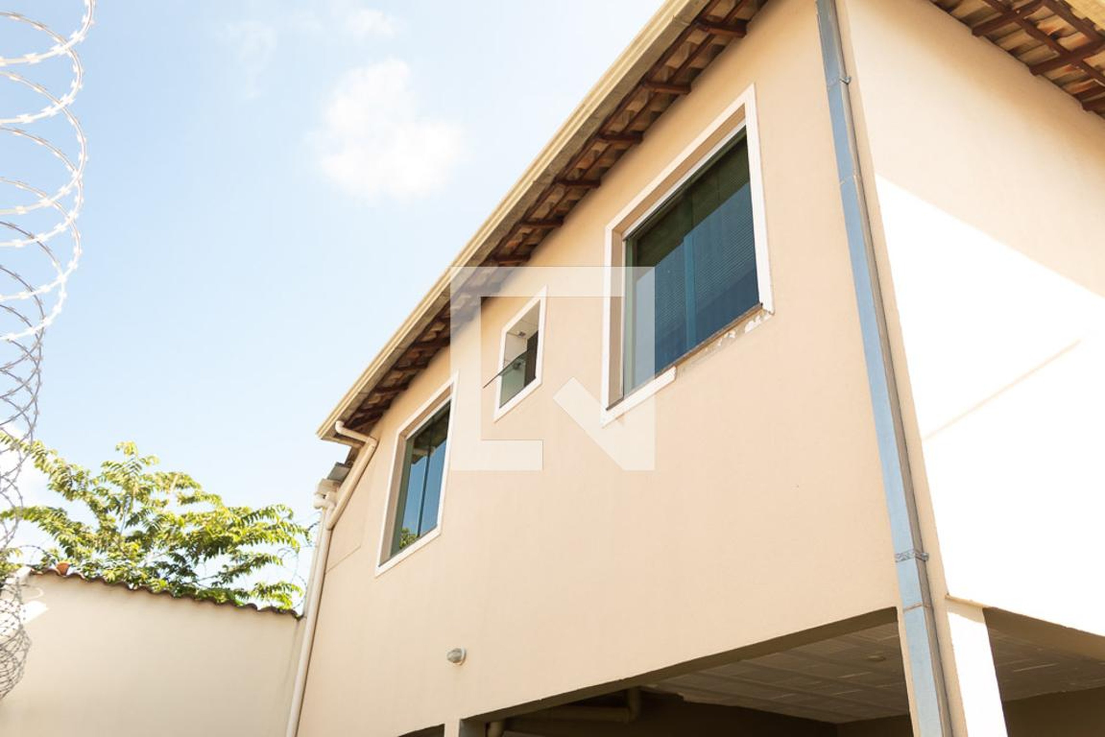 Fachada Condomínio Mirante dos Rouxinois