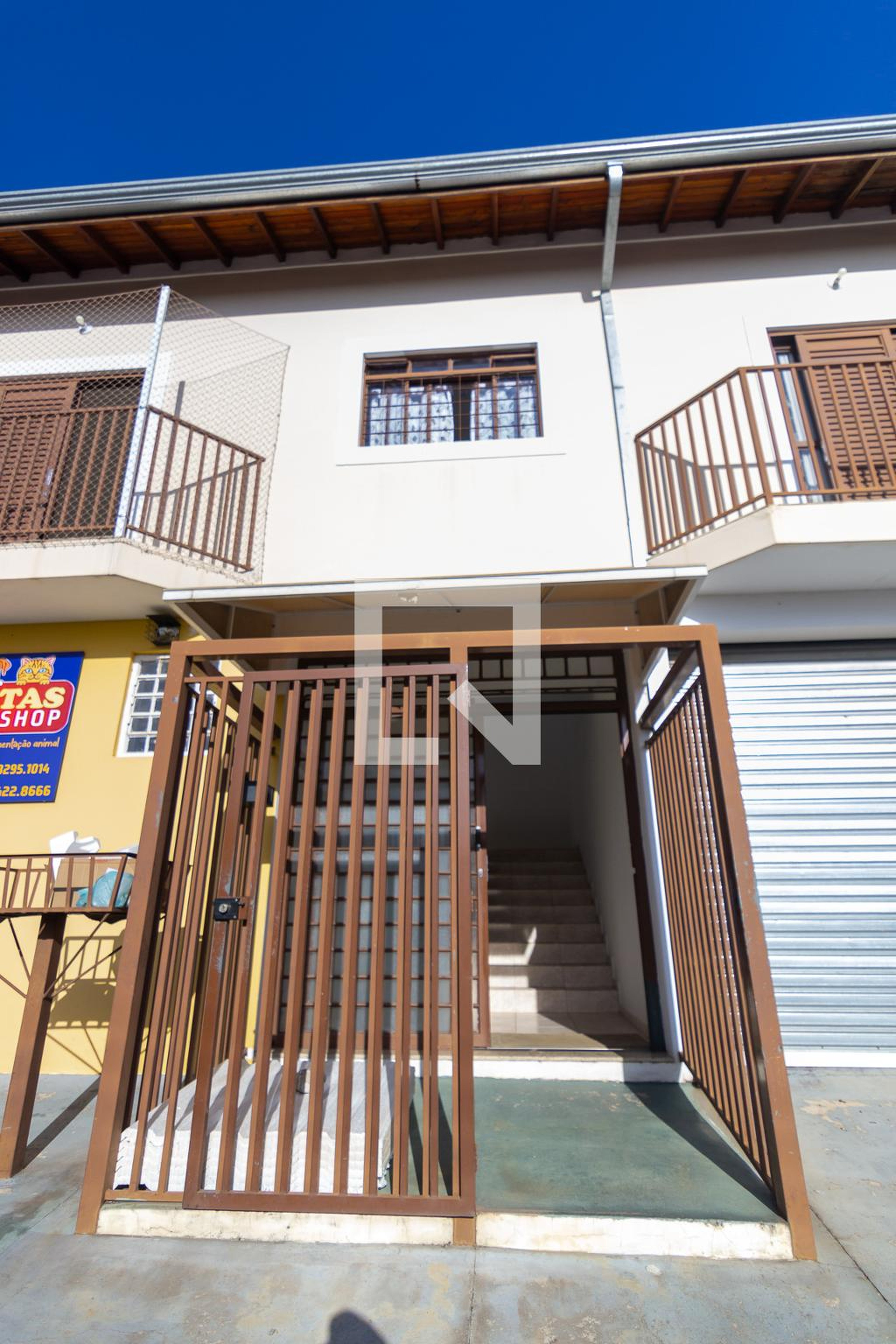 Fachada do Prédio Condomínio em Avenida Joaquim Payolla, 741