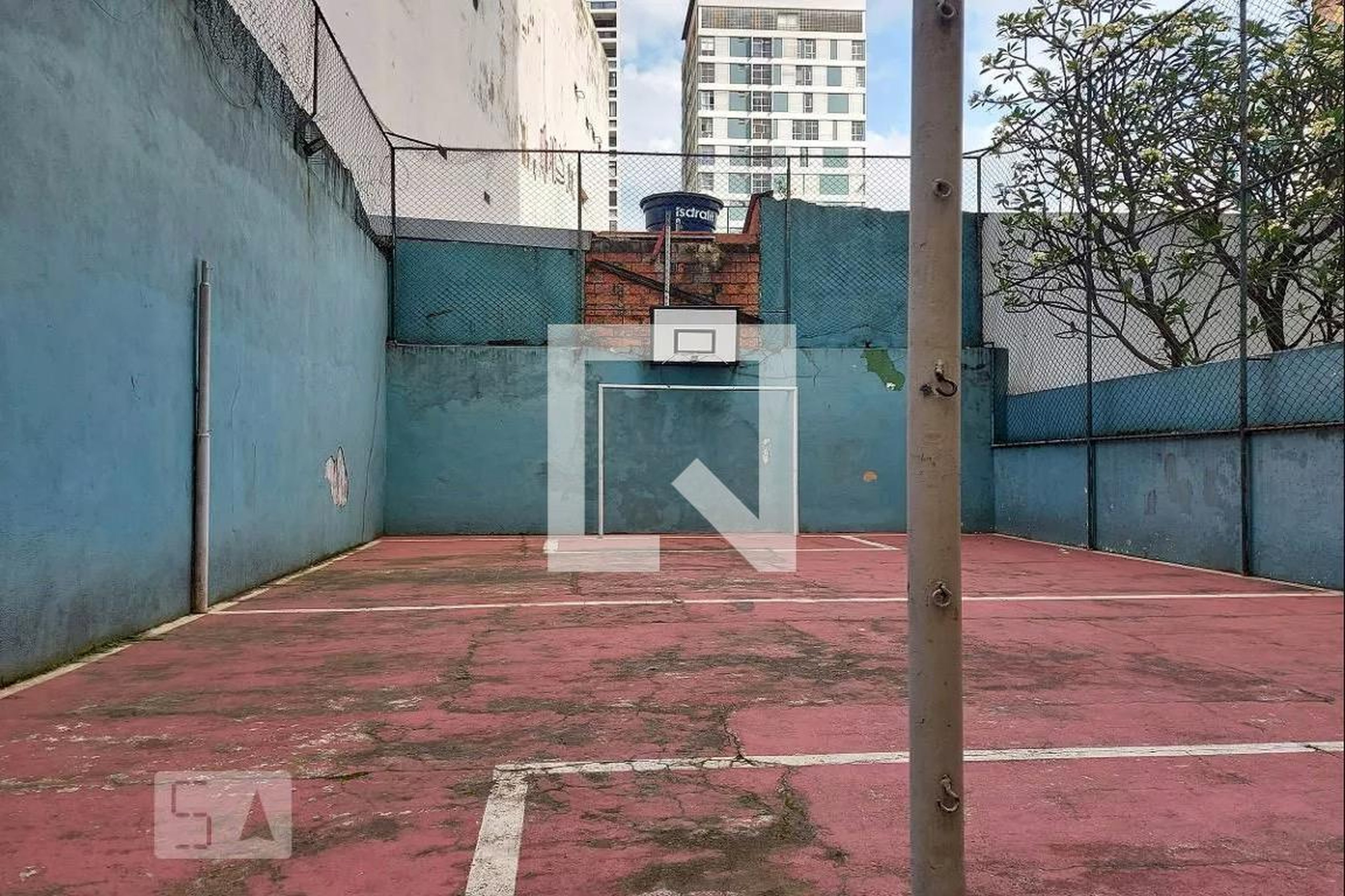 Quadra poliesportiva - Hortência de Moraes Gomide