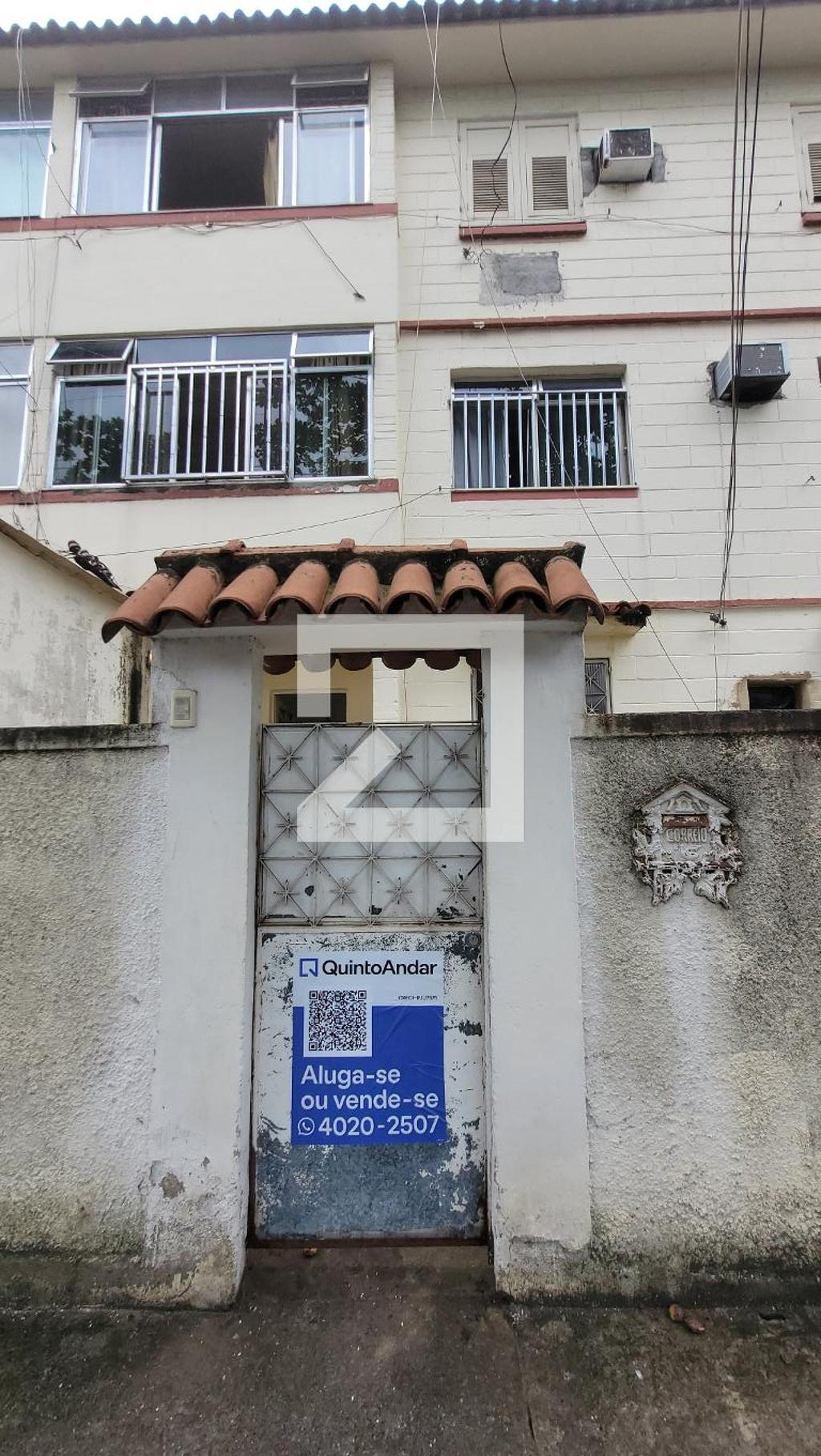 Fachada Condomínio em Rua Diomedes Trota, 457