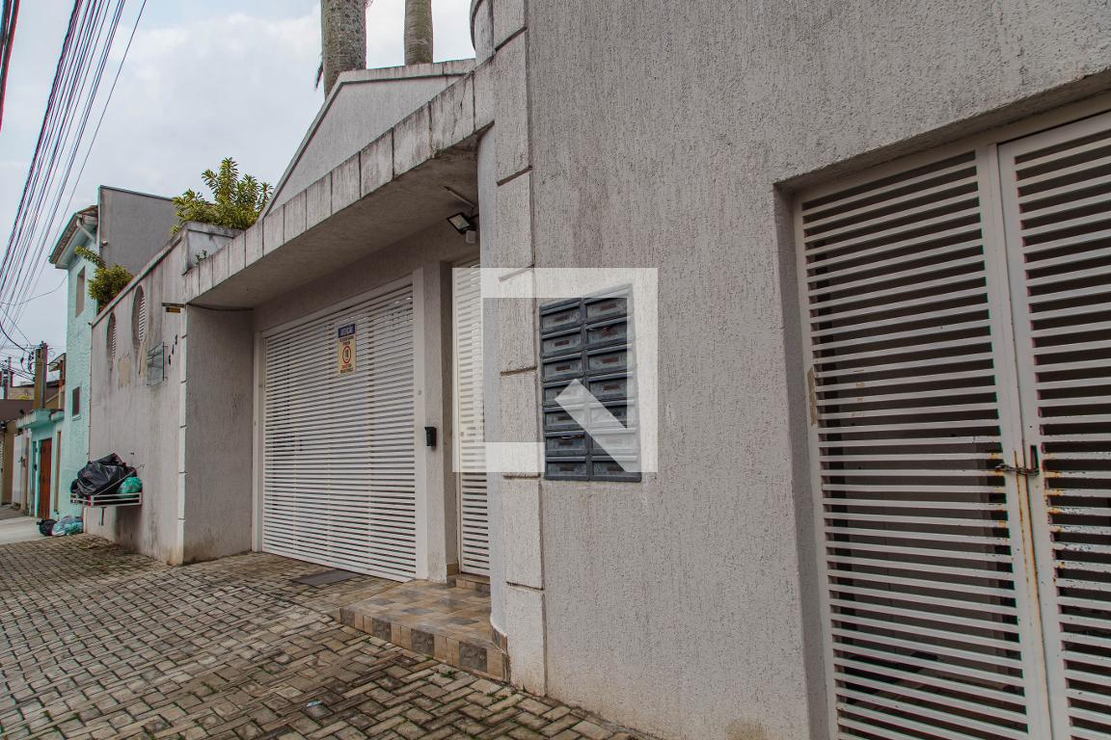 Fachada Condomínio em Rua Otília, 641