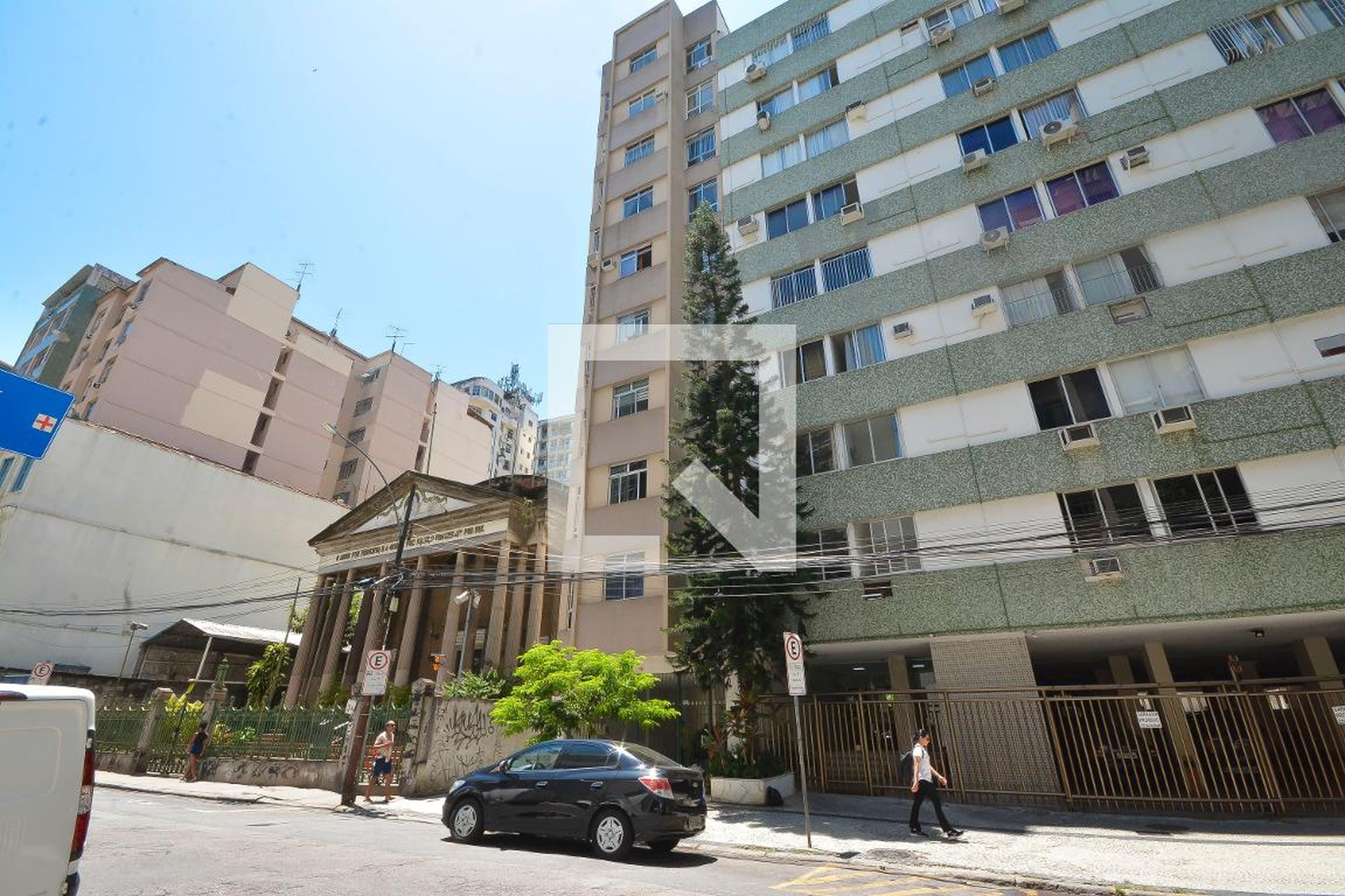 Fachada Condomínio em Rua Benjamin Constant, 70