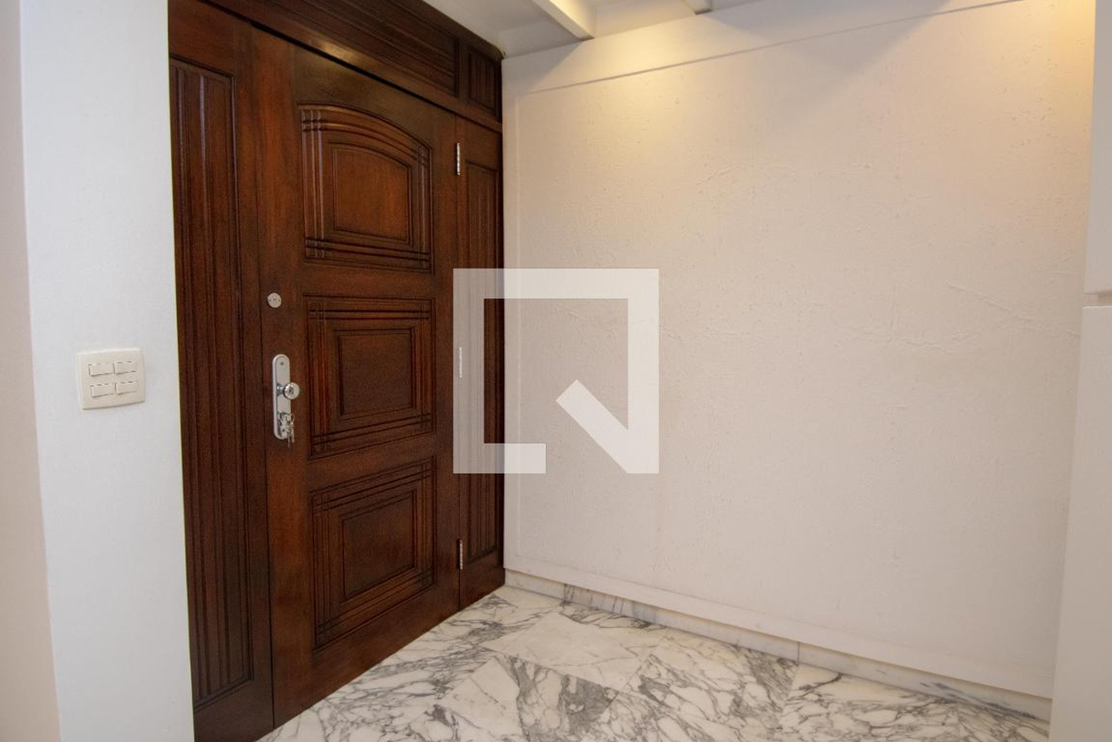 Hall de Entrada - Edifício Maria Heloisa