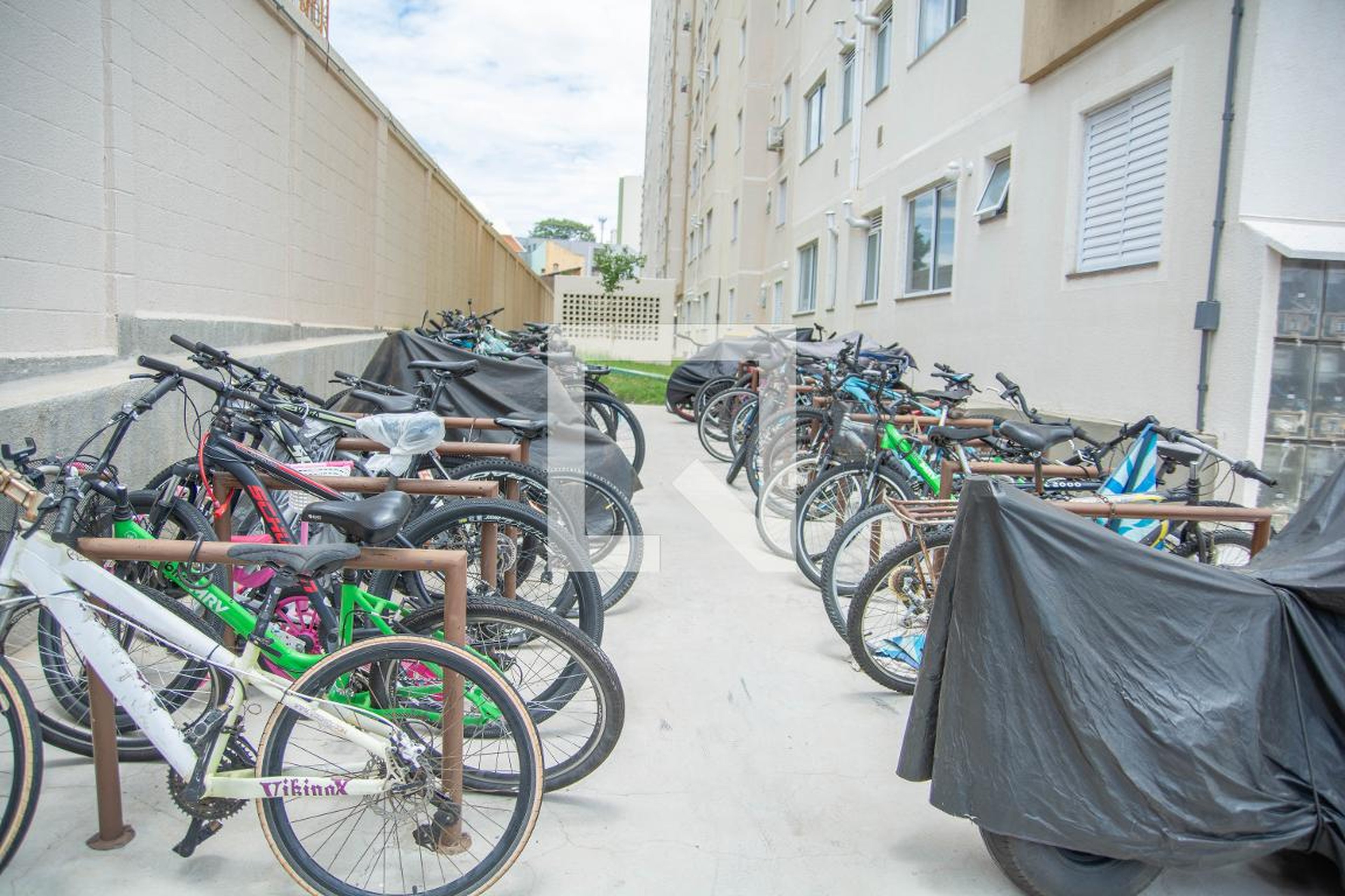 Bicicletario - Versalhes Garden