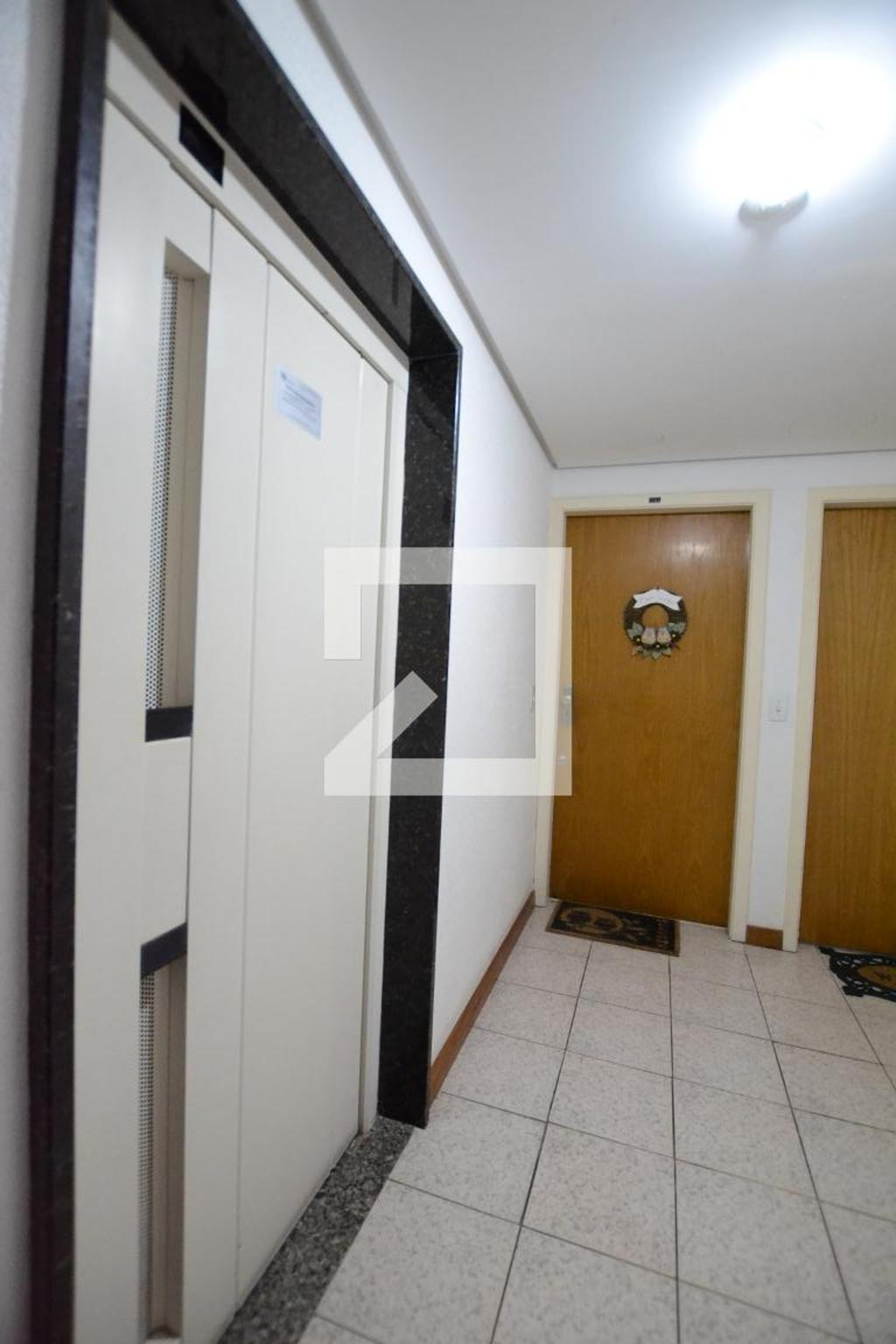 Elevador - Paladium Residence