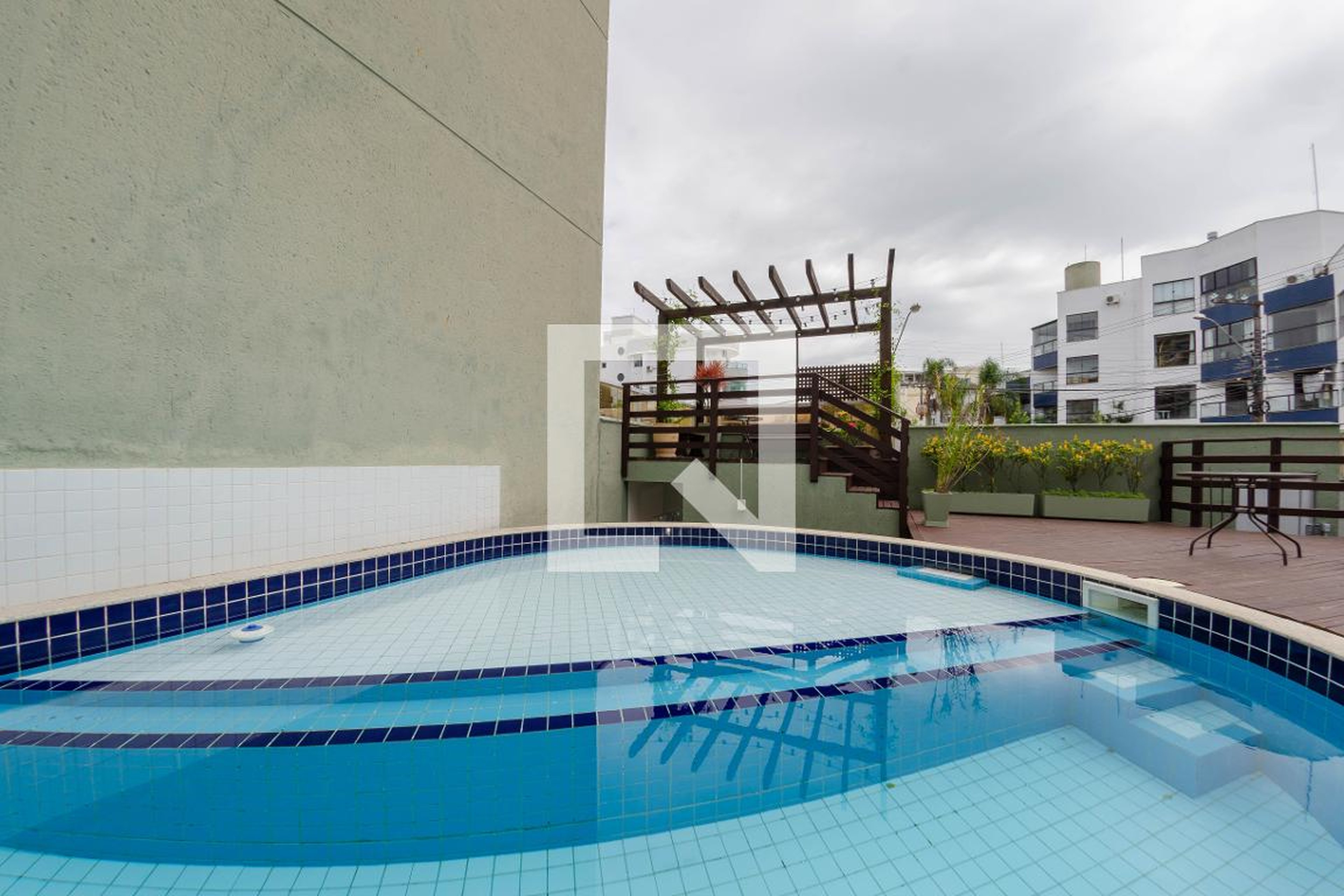 Piscina - Ponta do Araça